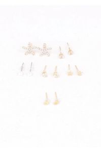 Set 6 pares aretes estrella sold by Shasa