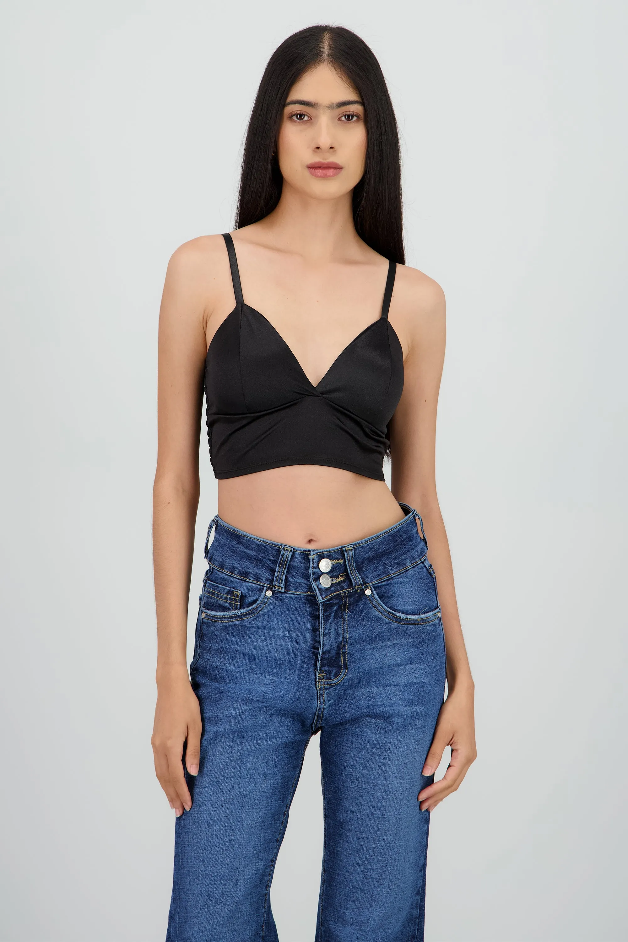 Crop top con copas sold by Shasa