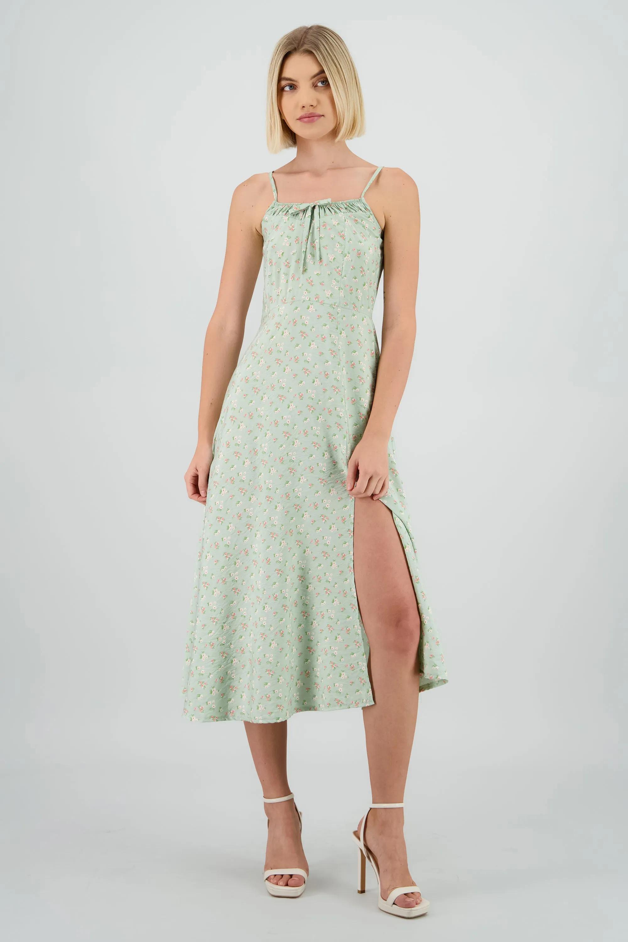 Vestido midi tirantes det flores sold by Shasa