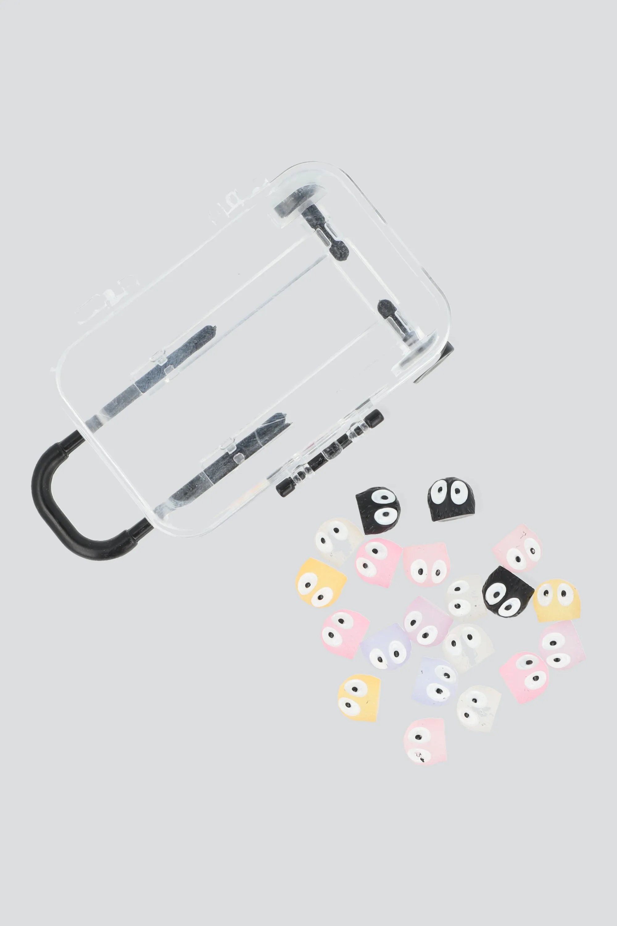 Mini maleta con 20 mini monstruos sold by Shasa product image thumbnail 3