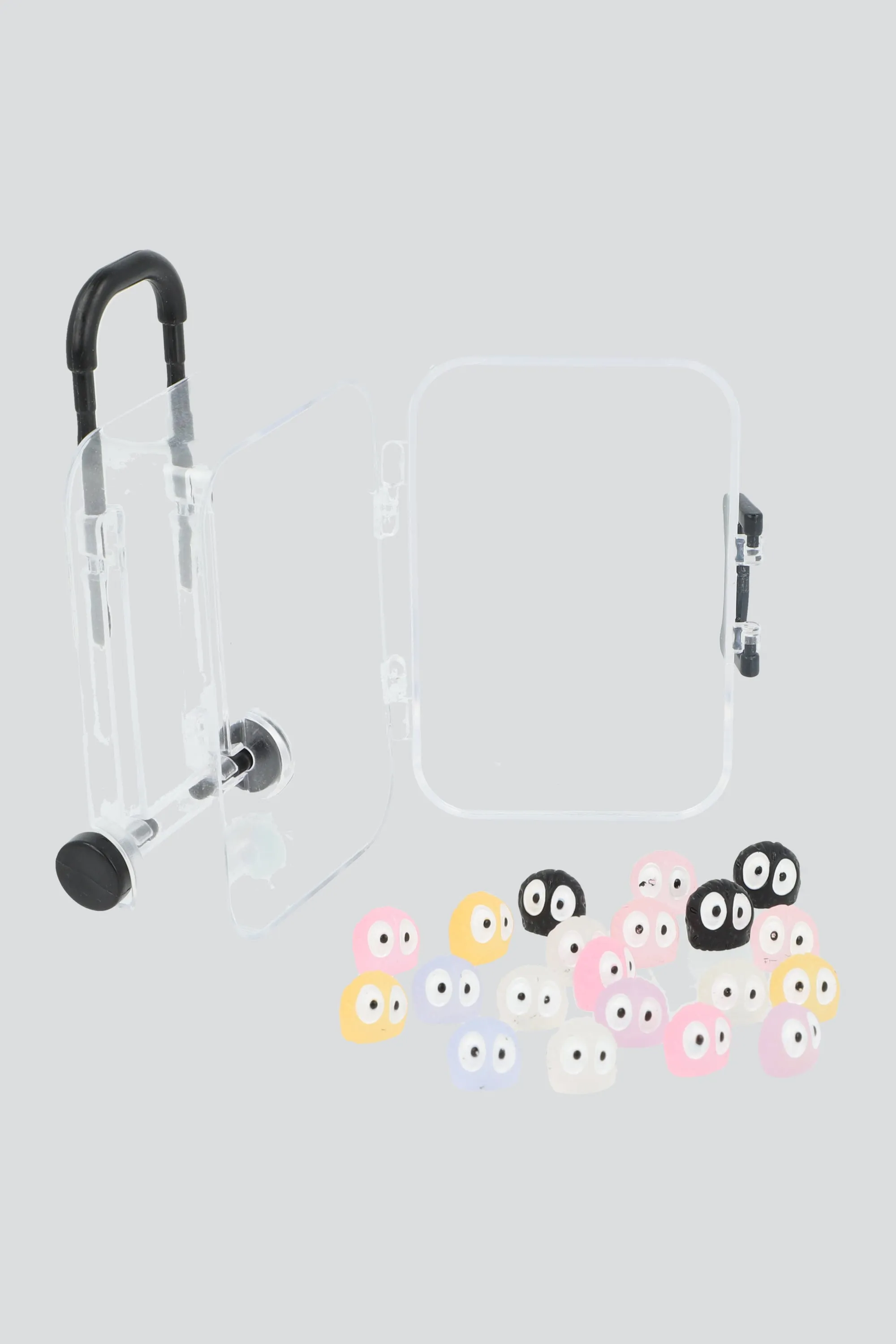 Mini maleta con 20 mini monstruos sold by Shasa product image thumbnail 2