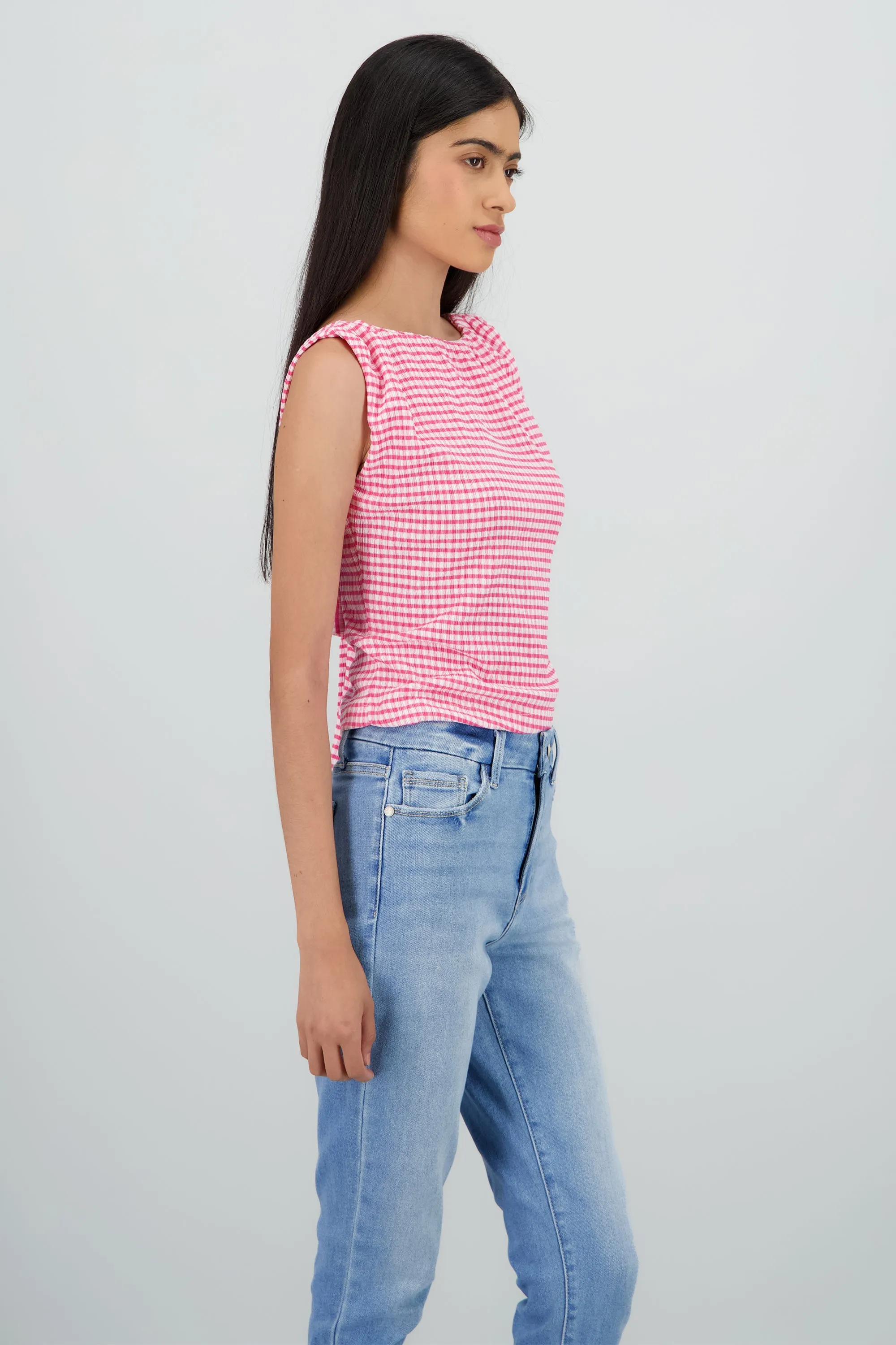 Top sin manga detalle espalda descubierta moño sold by Shasa product image thumbnail 3