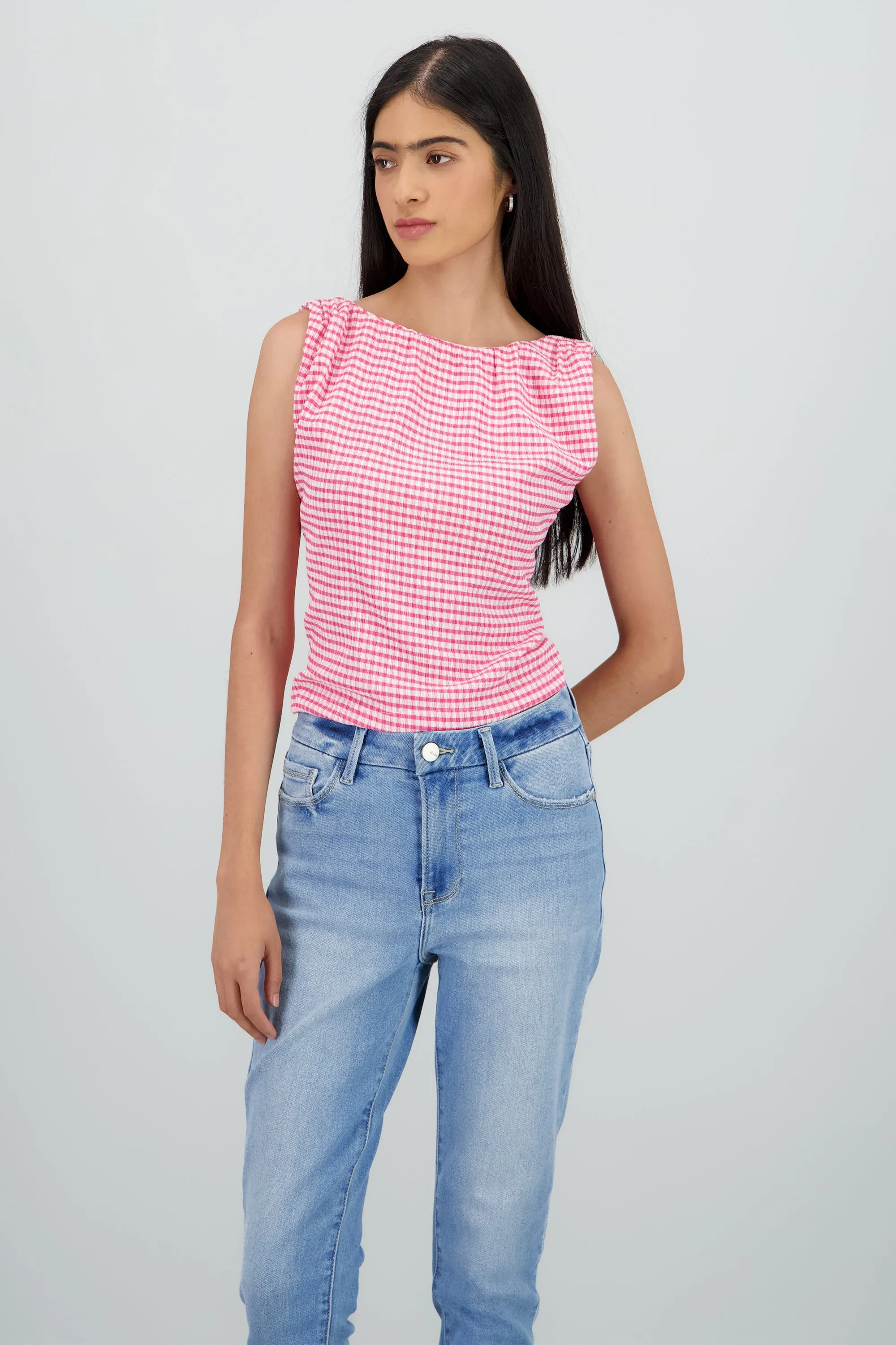 Top sin manga detalle espalda descubierta moño sold by Shasa product image thumbnail 2