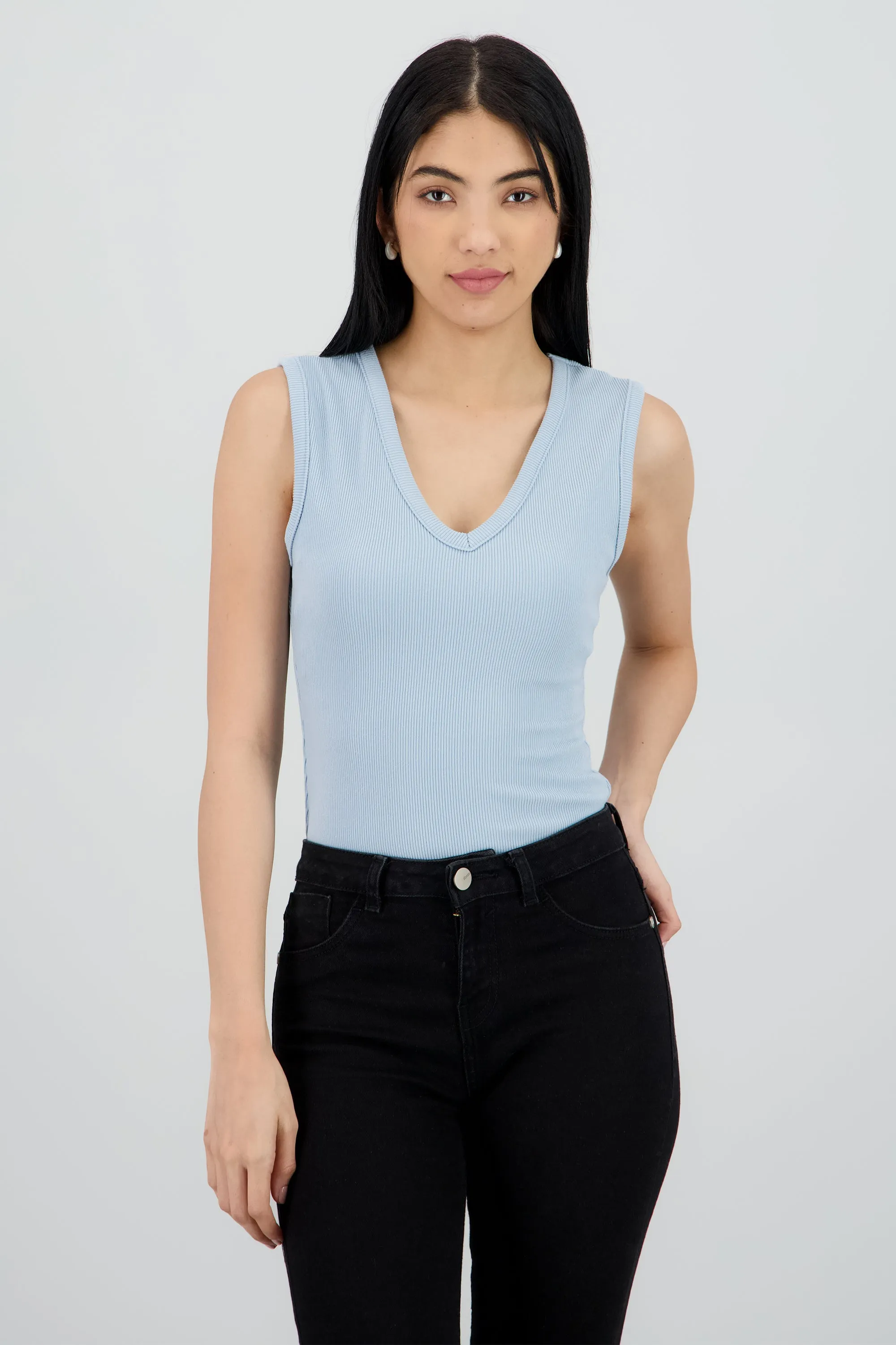 Bodysuit sin manga cuello v rib sold by Shasa product image thumbnail 2