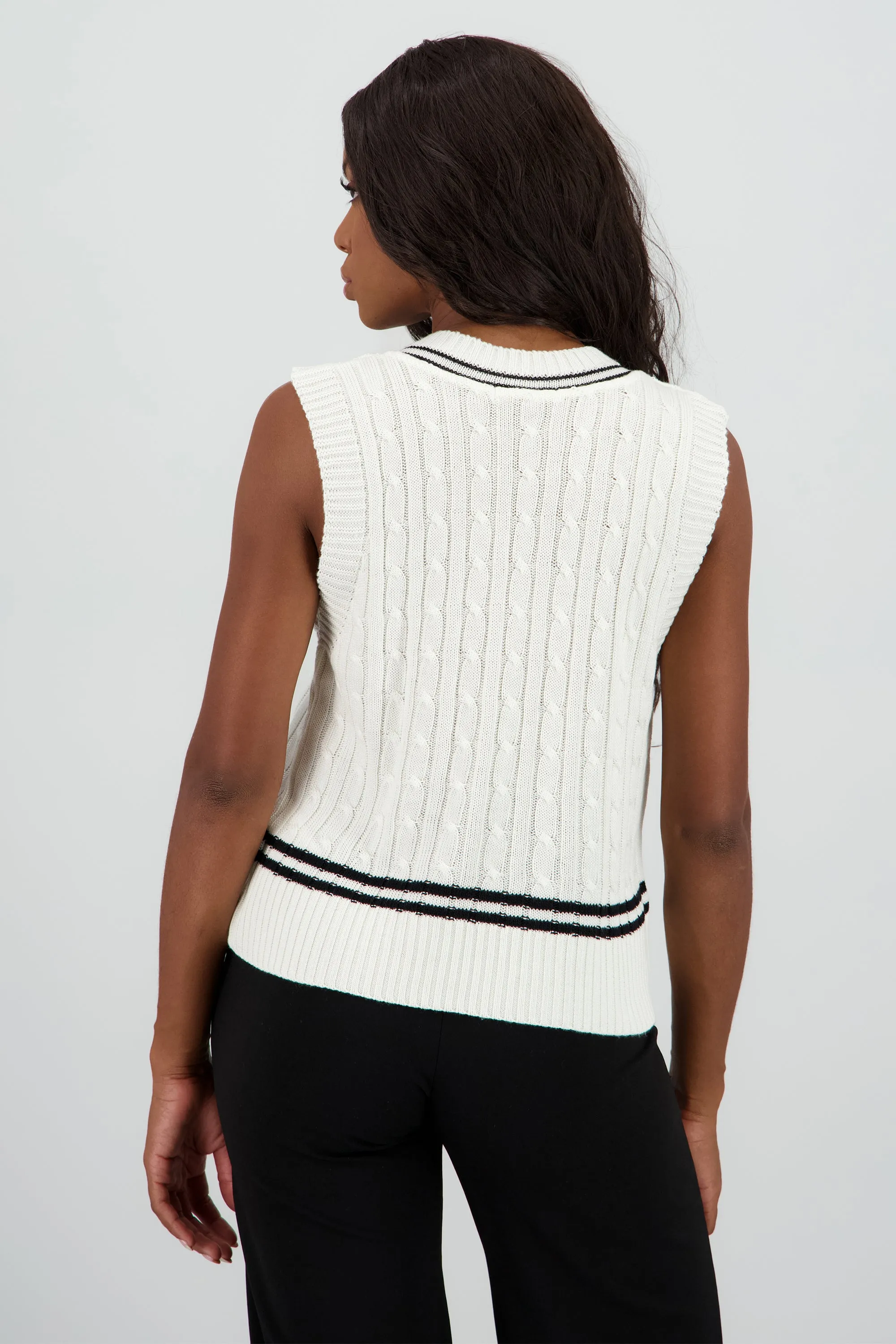 Chaleco cuello v contraste sold by Shasa product image thumbnail 4