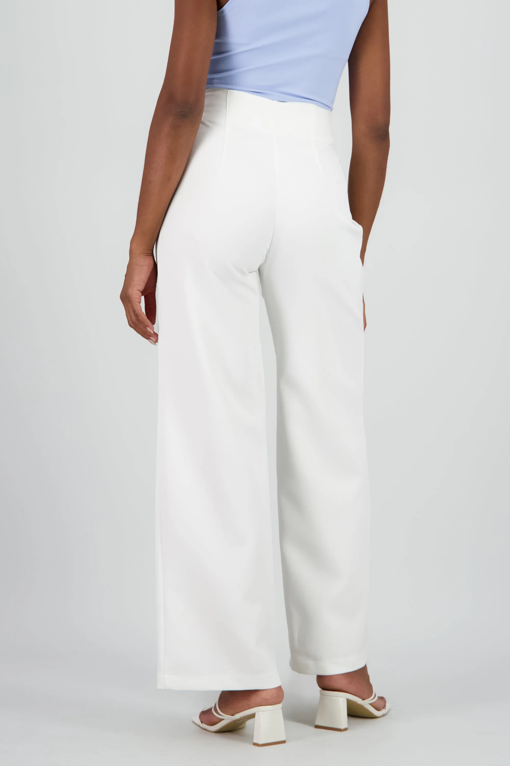 Pantalon amplio detalle pinzas sold by Shasa product image thumbnail 4