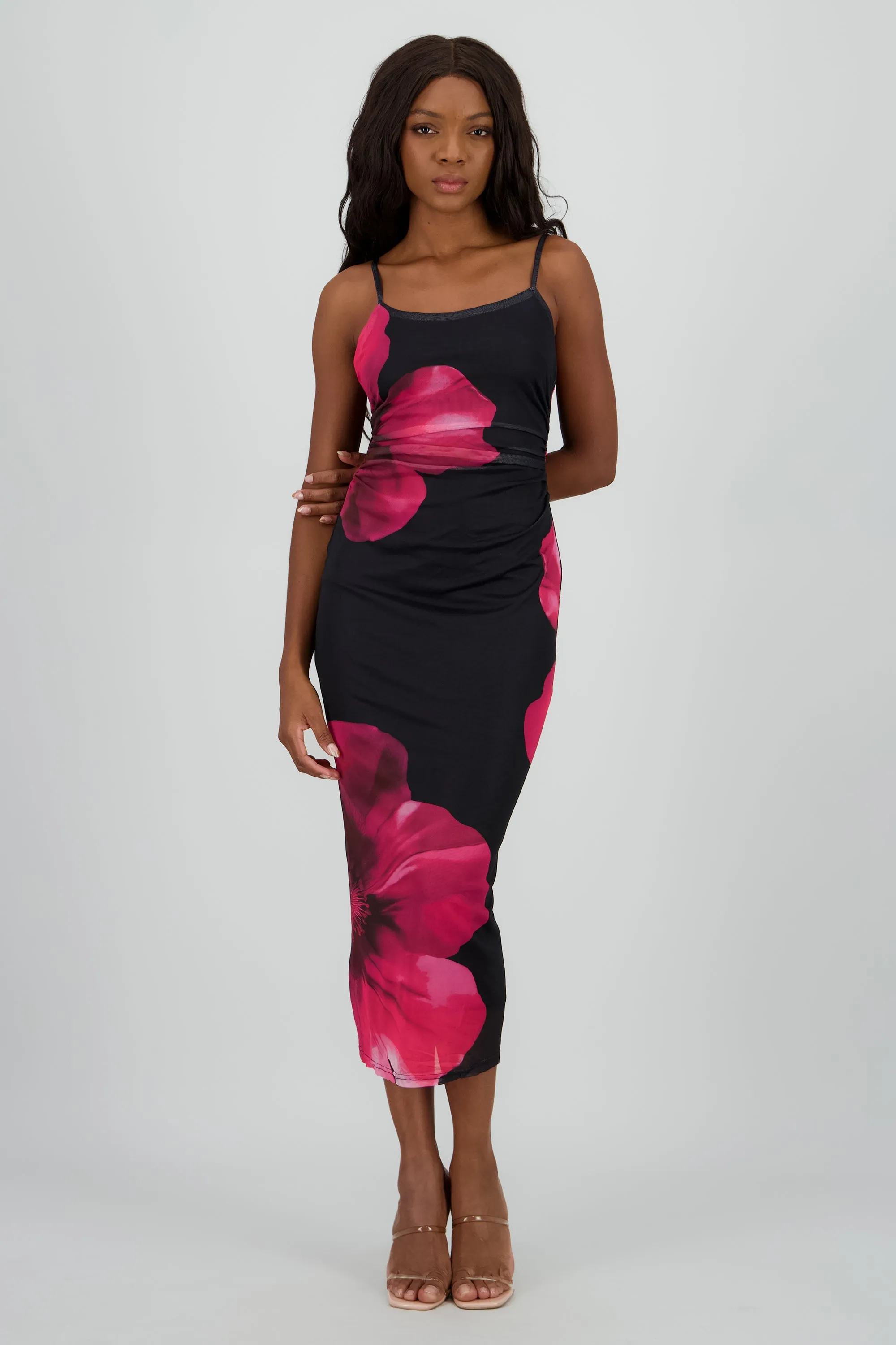 Vestido maxi con flor mesh sold by Shasa