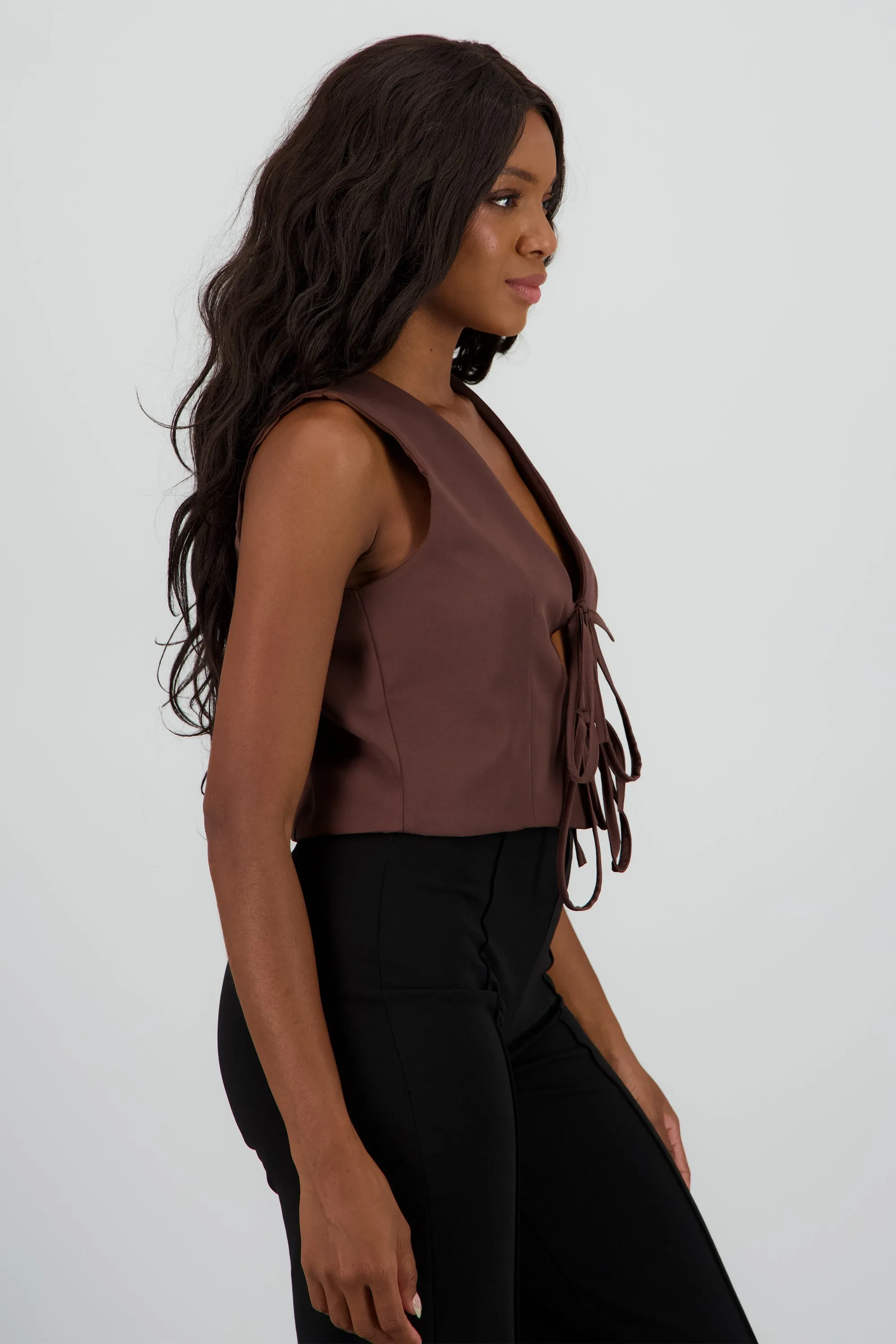 Chaleco crop detalle lazos sold by Shasa product image thumbnail 3