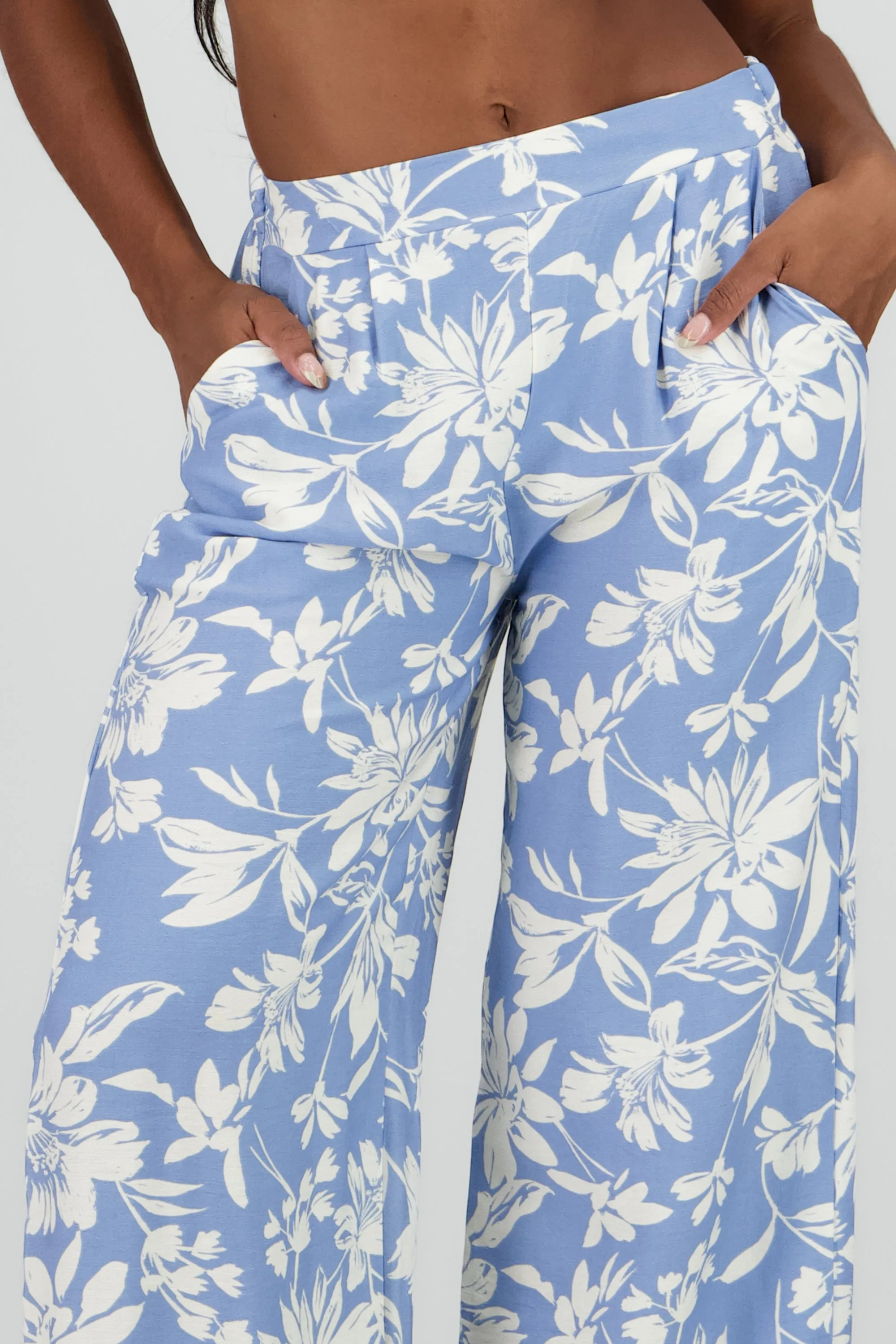 Pantalon amplio detalle pinzas estampado sold by Shasa product image thumbnail 5