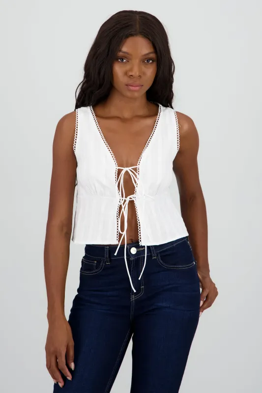 Blusa detalle moños al centro sold by Shasa