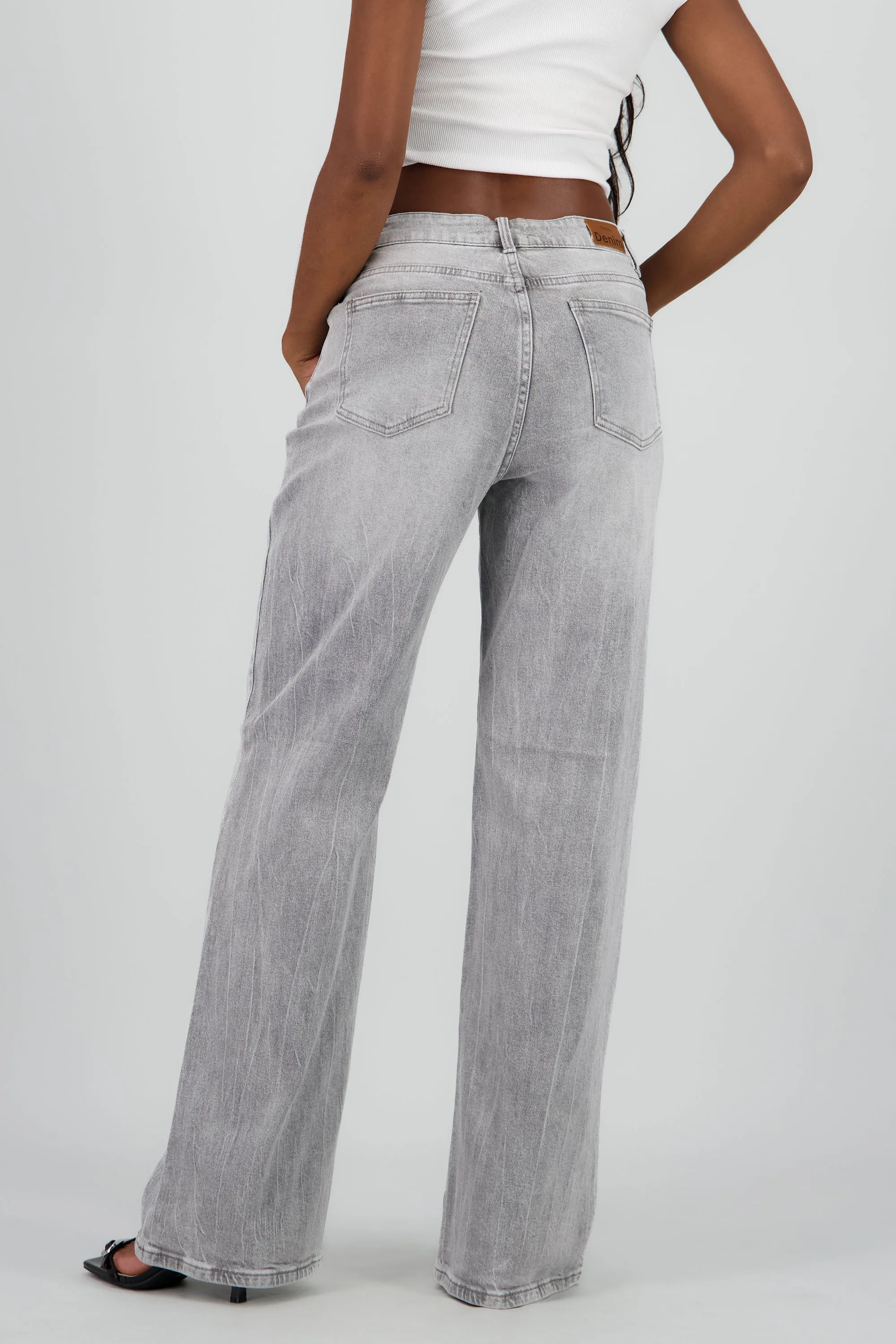 Jeans straight deslavados sold by Shasa product image thumbnail 4