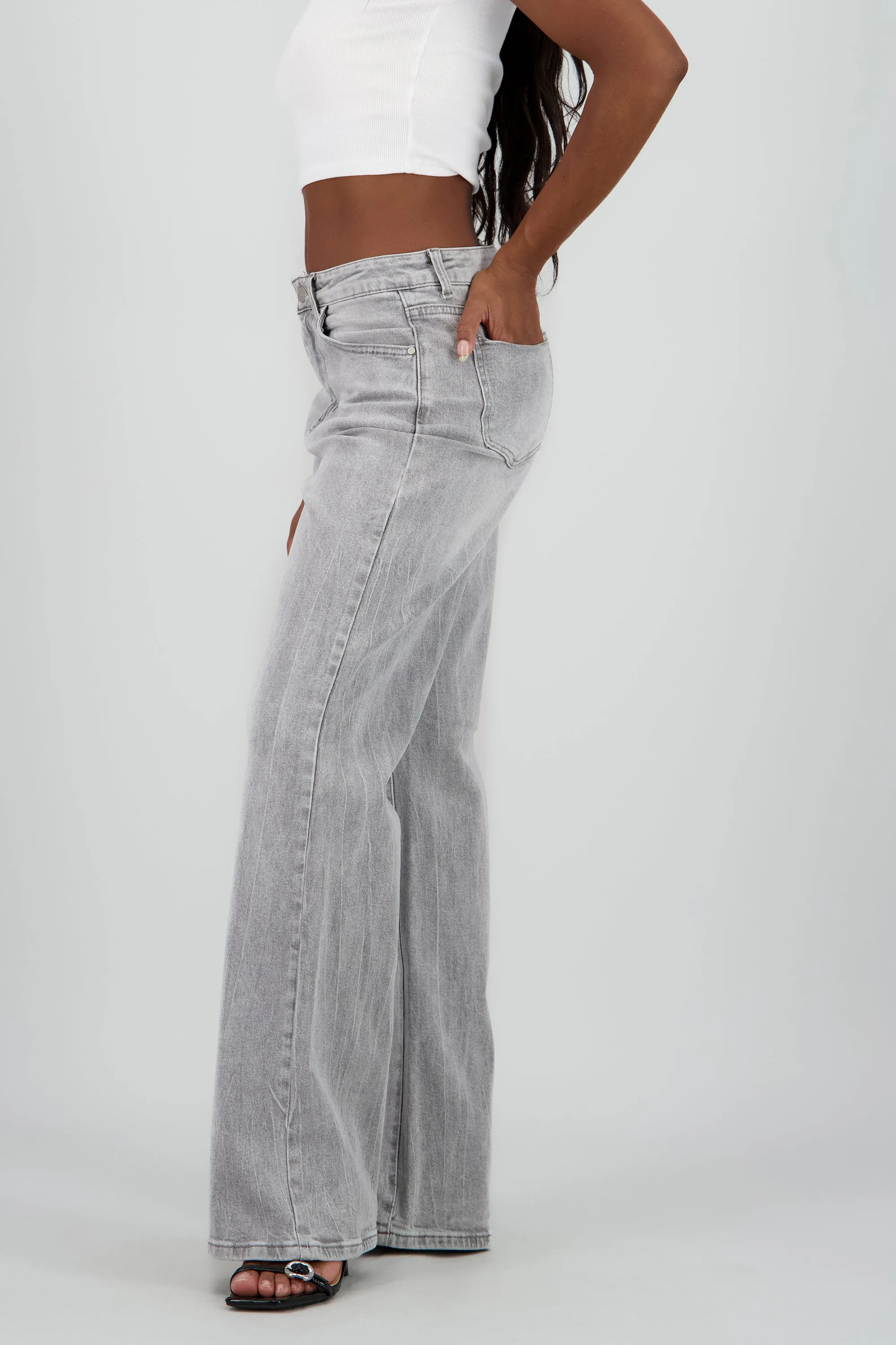 Jeans straight deslavados sold by Shasa product image thumbnail 3