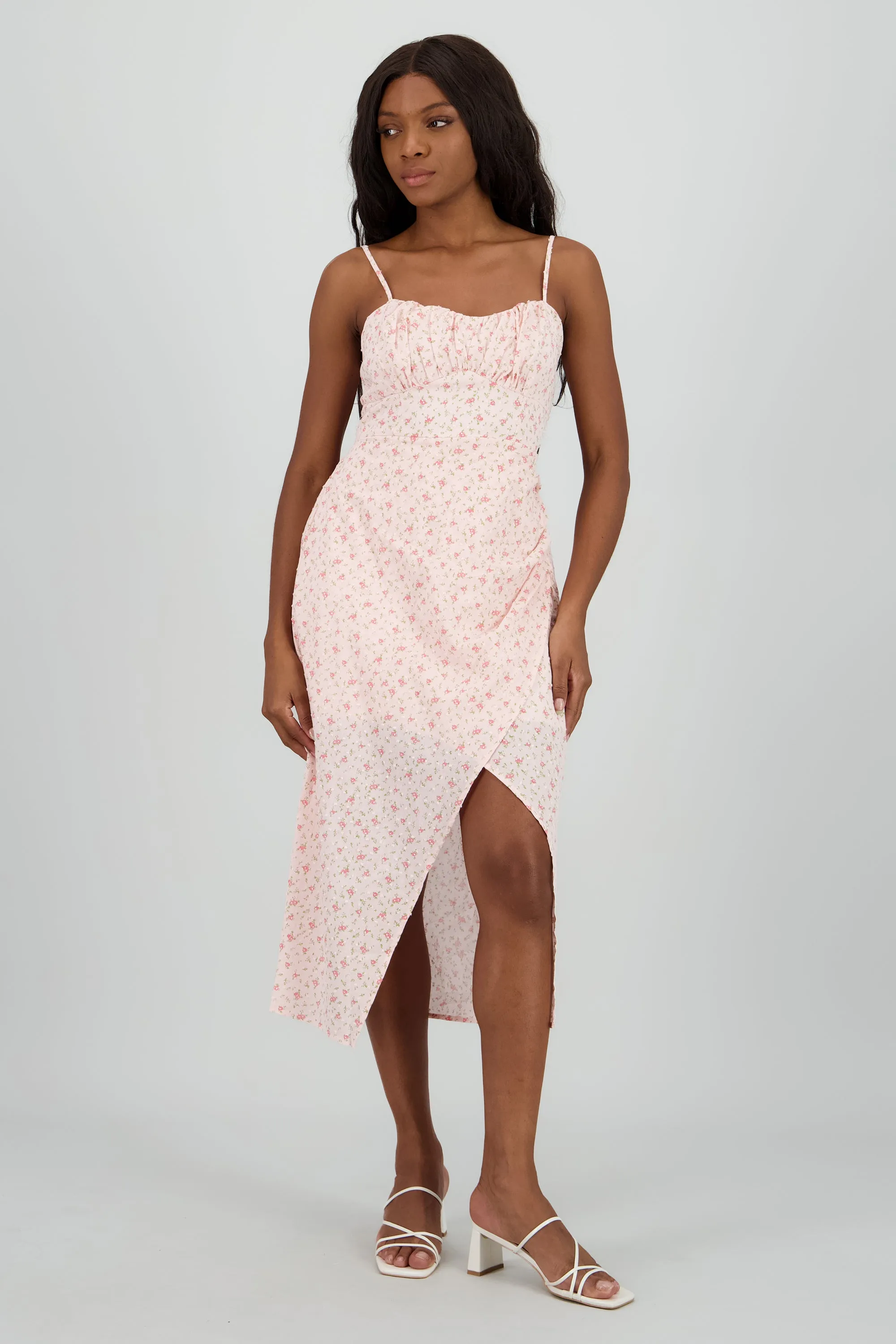 Vestido tiantes flores sold by Shasa