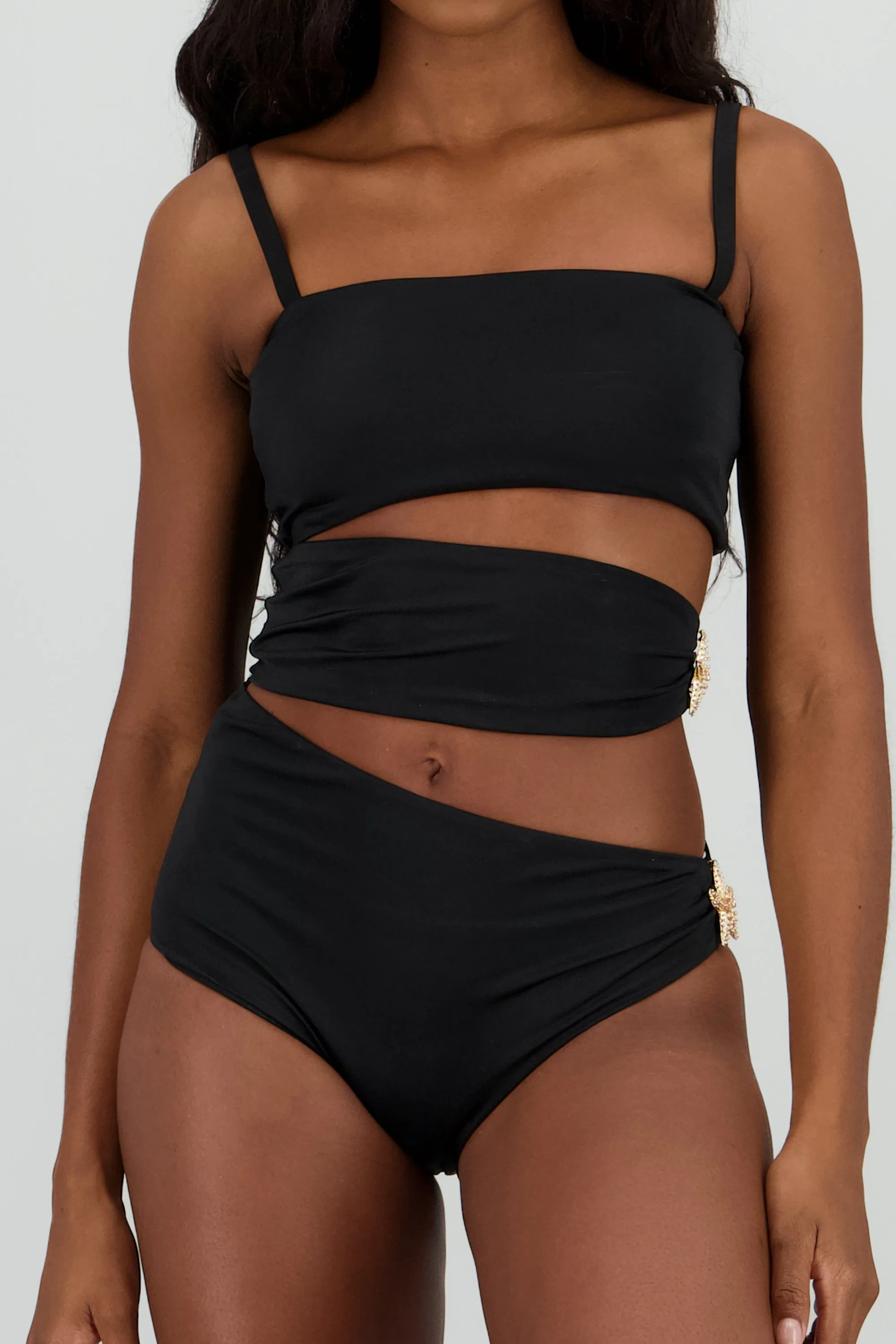 Traje de baño cutcout sold by Shasa product image thumbnail 5