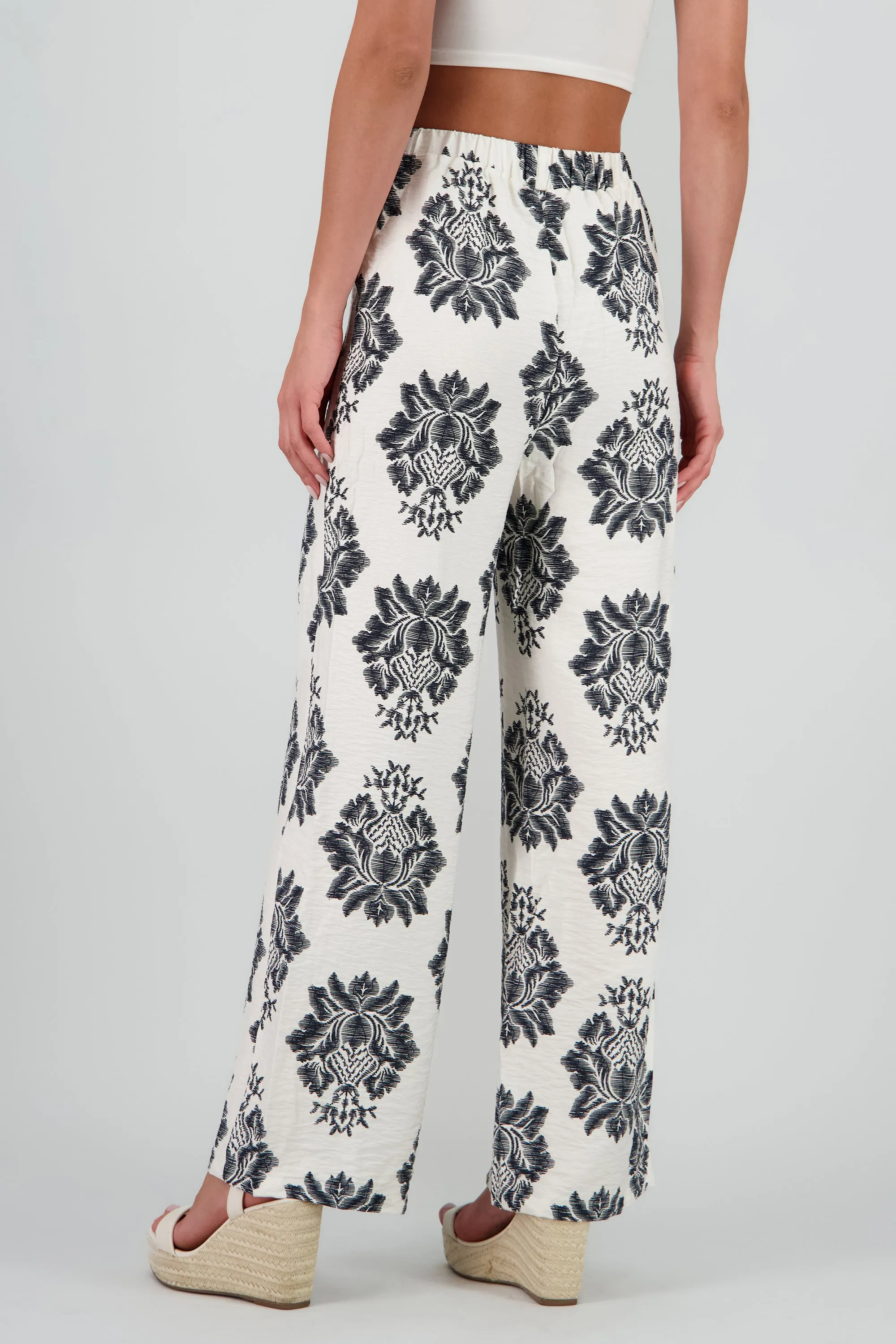 Pantalones fluidos estampado tropical sold by Shasa product image thumbnail 4