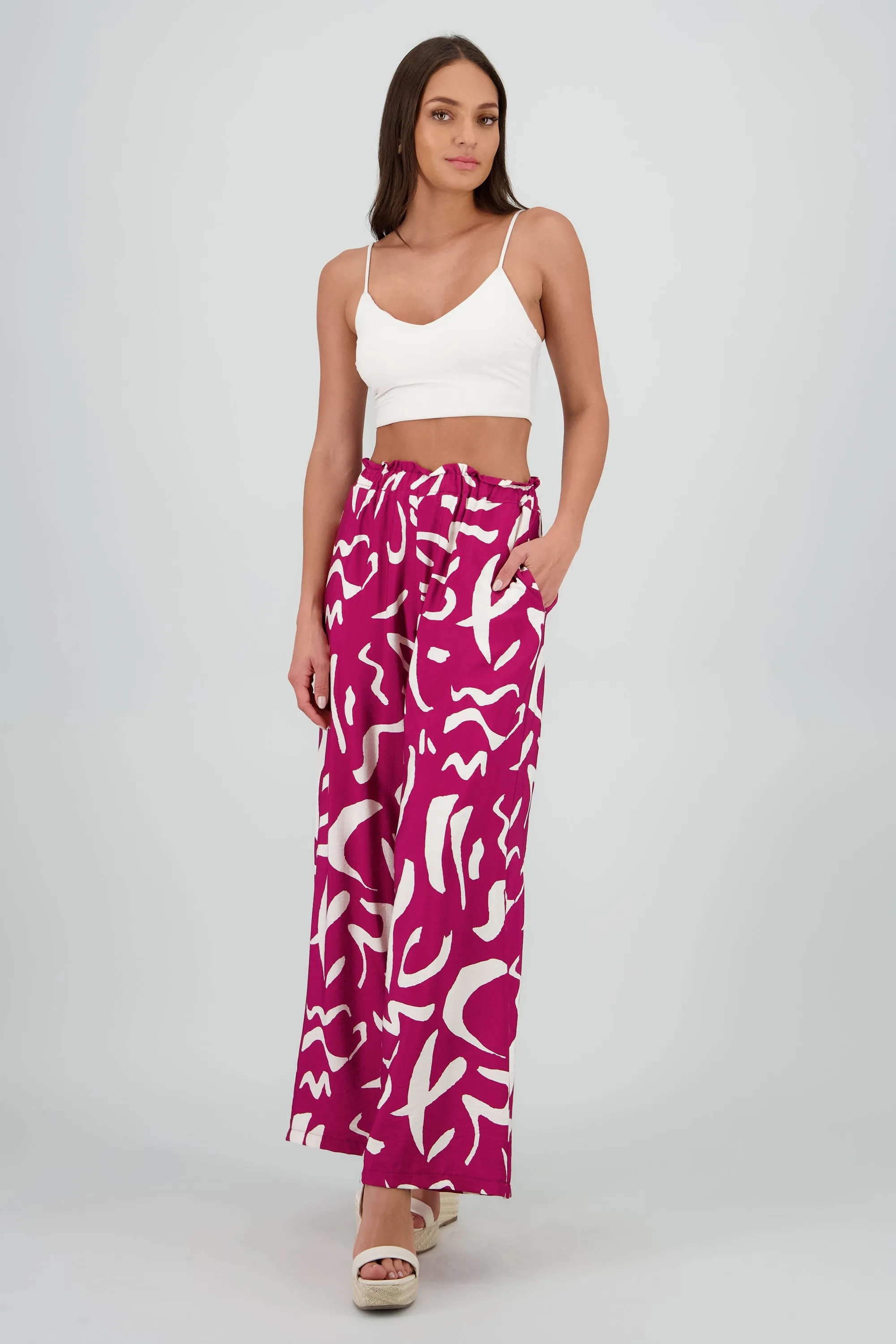 Pantalon amplio detalle resorte estampado sold by Shasa