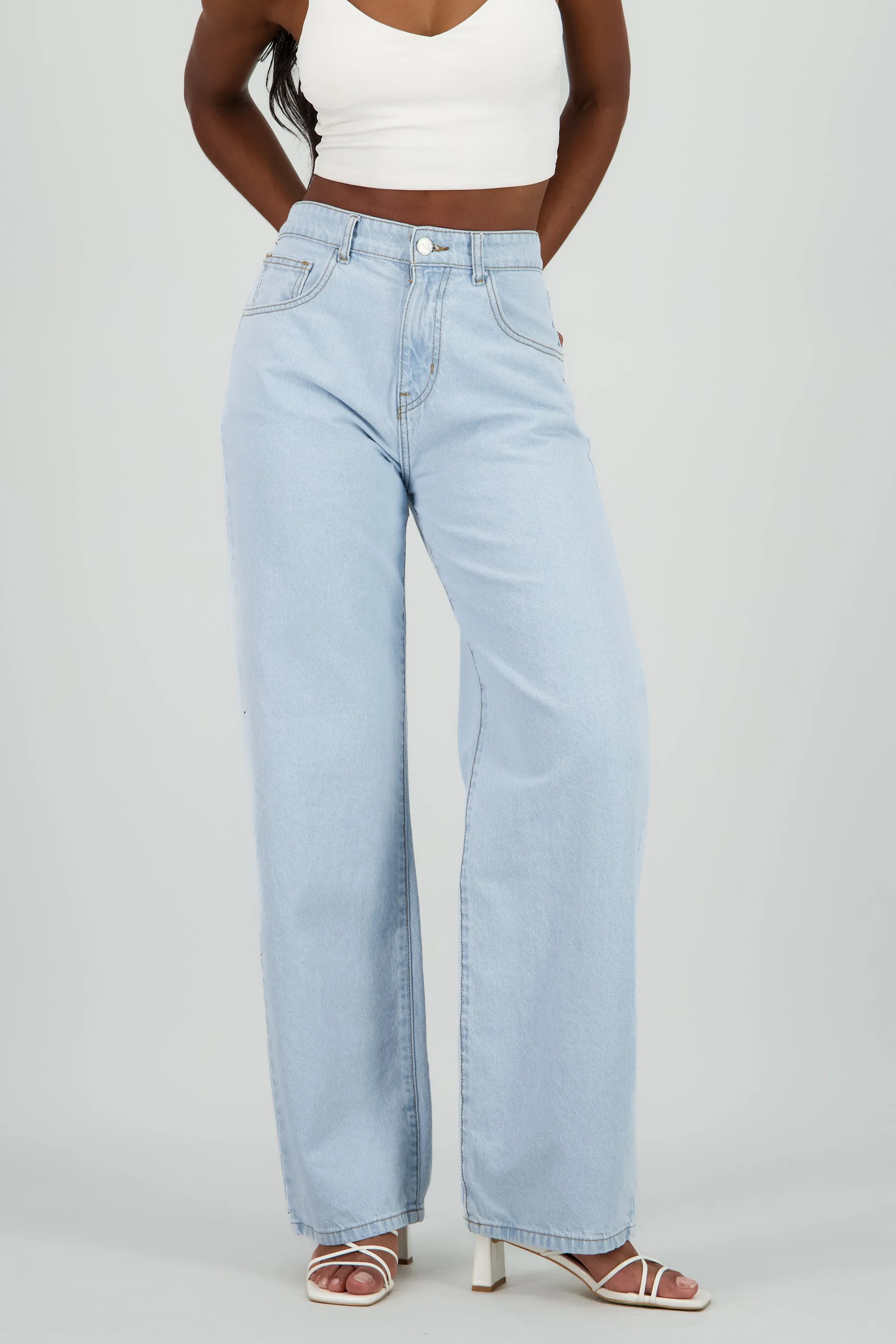 Jeans wide leg estrellas traseras sold by Shasa product image thumbnail 2