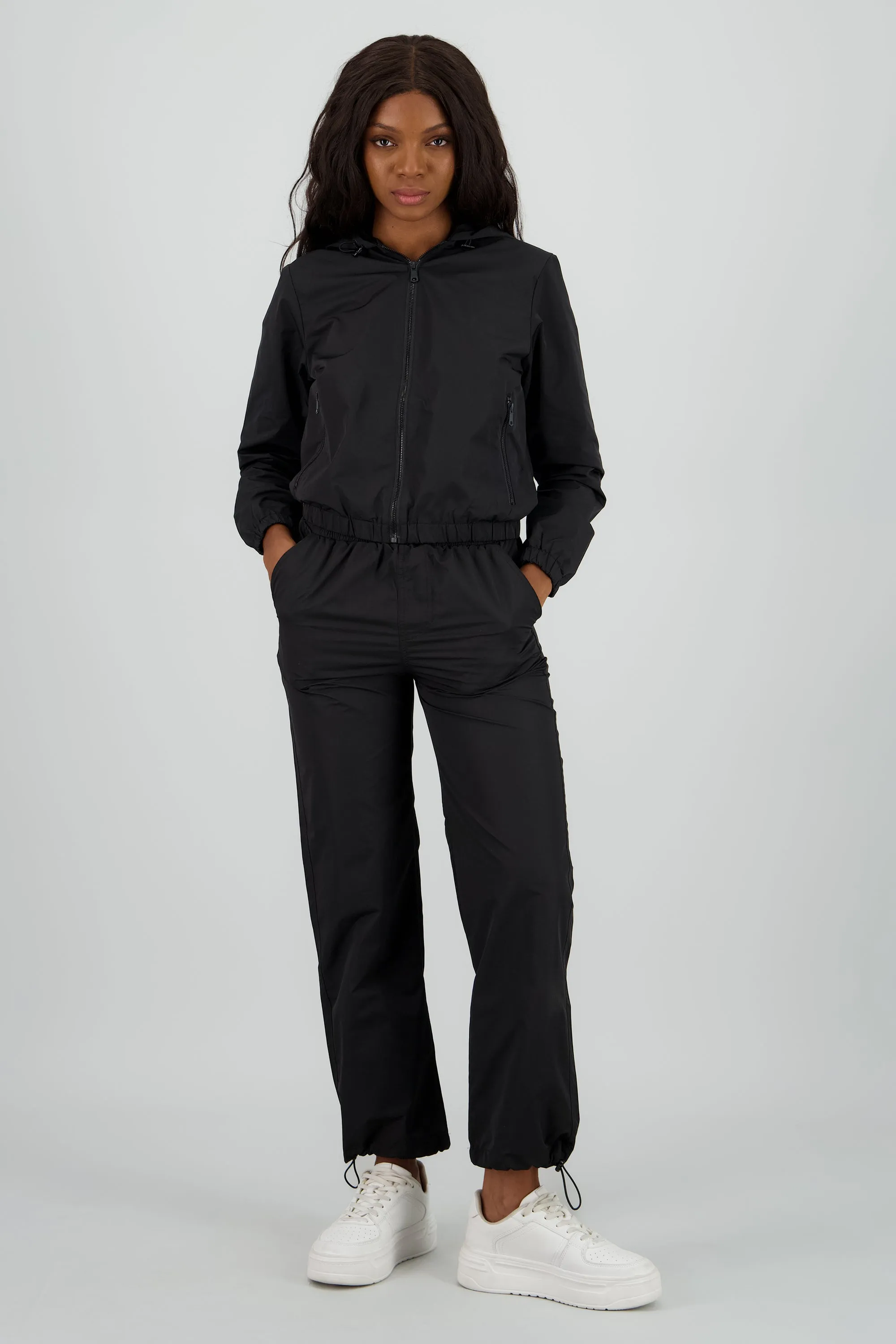 Pantalon jogger liso sold by Shasa