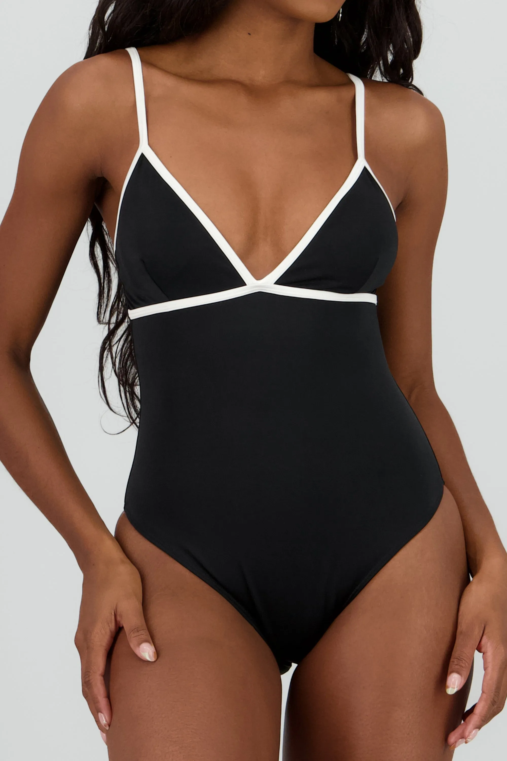 Traje de baño contrastes sold by Shasa product image thumbnail 5