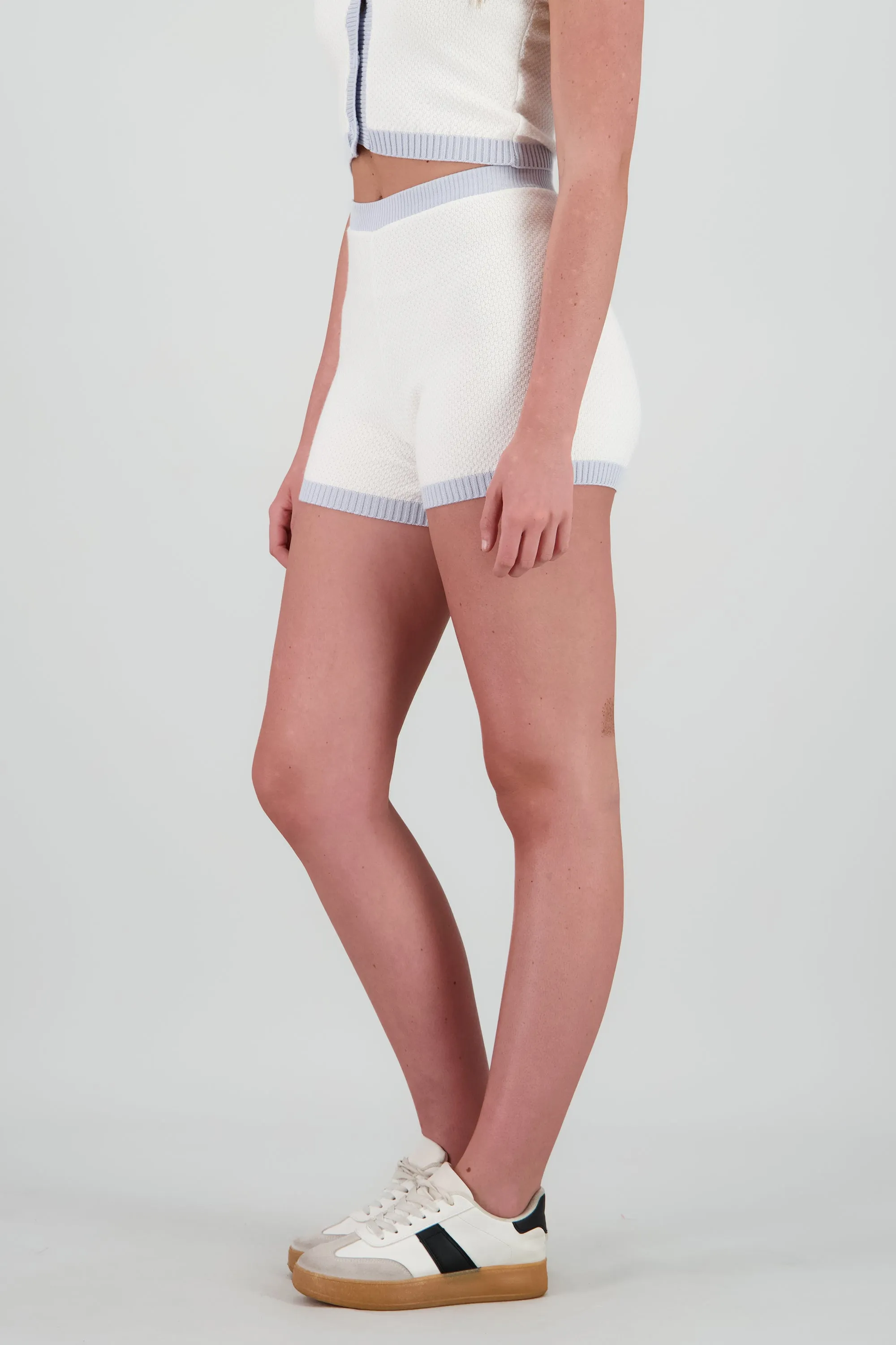 Short mini rayas tejido contraste sold by Shasa product image thumbnail 3