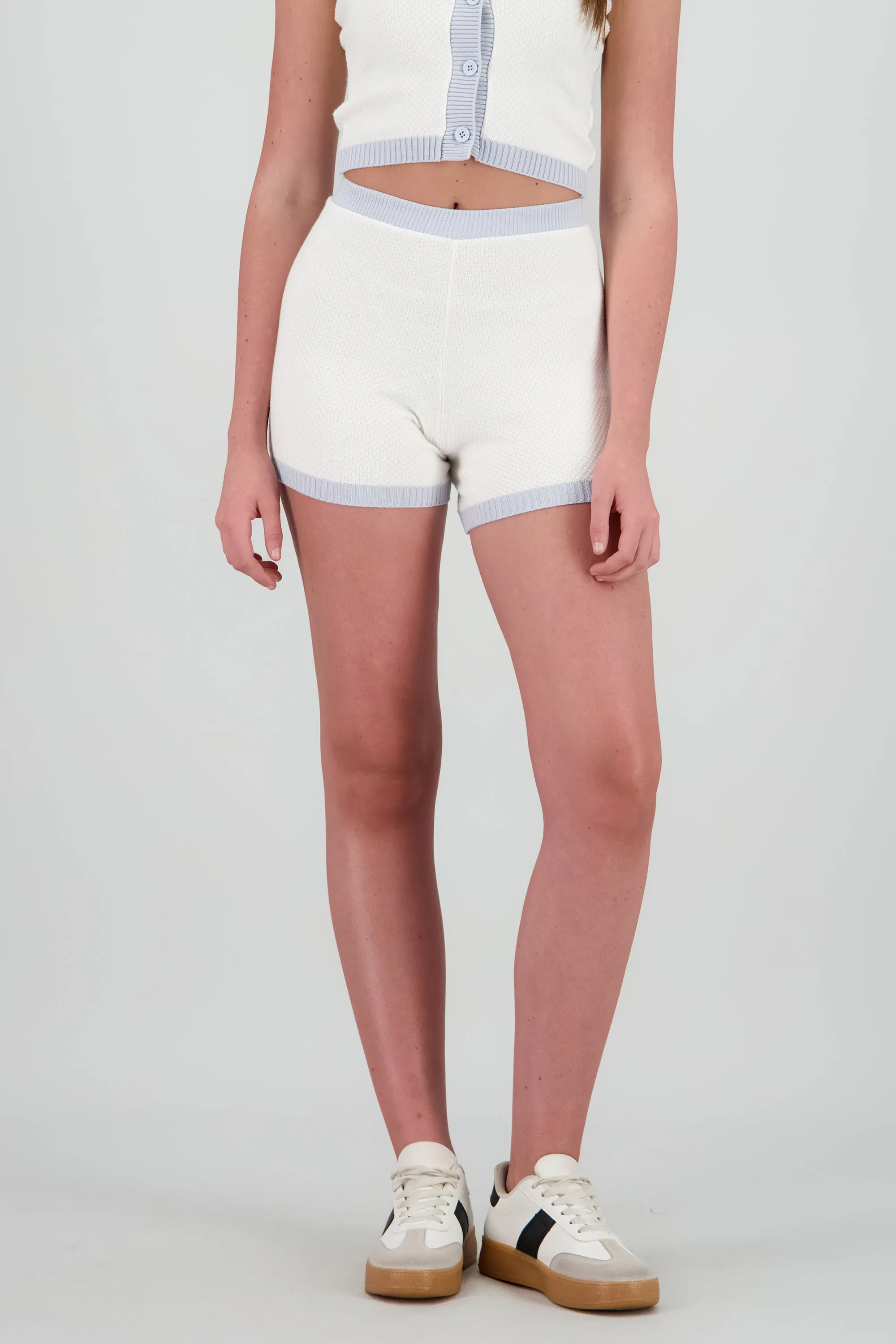 Short mini rayas tejido contraste sold by Shasa product image thumbnail 2