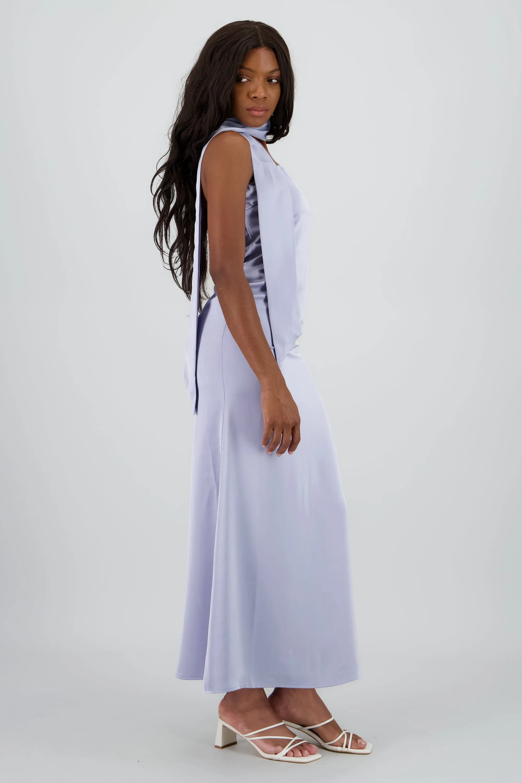 Vestido maxi satin strapless con bufanda sold by Shasa product image thumbnail 3