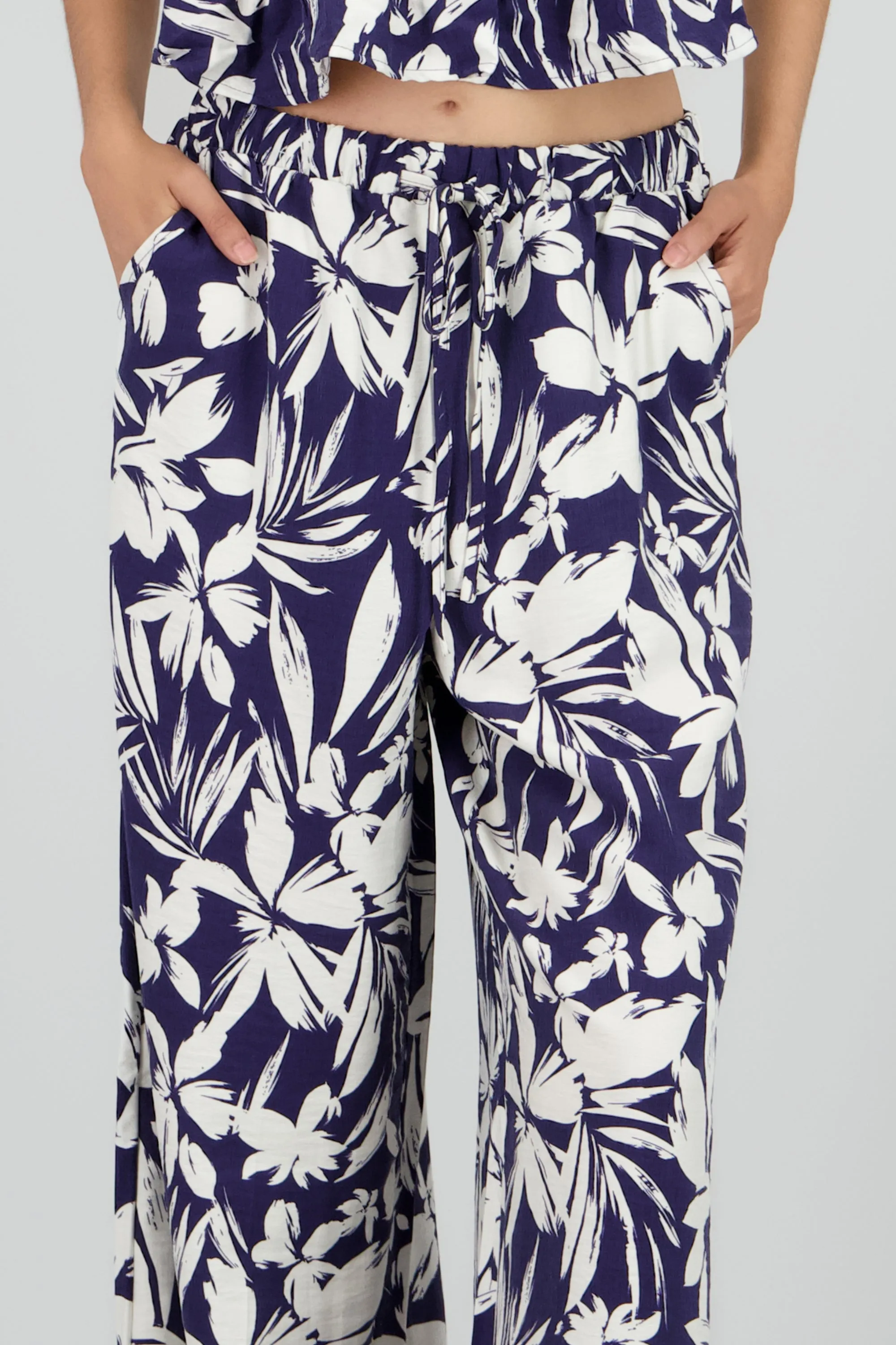 Pantalon amplio estampado sold by Shasa product image thumbnail 5