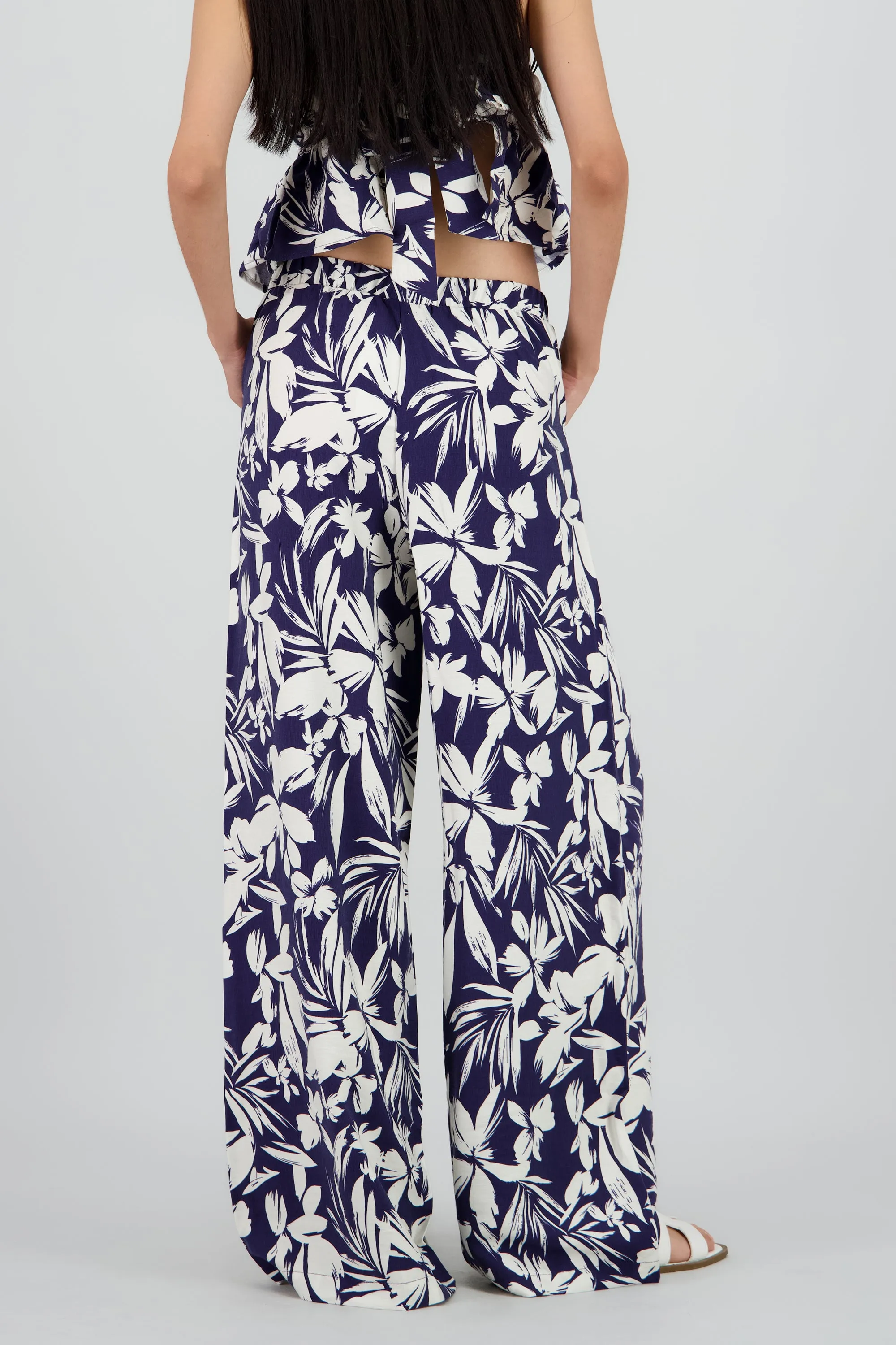 Pantalon amplio estampado sold by Shasa product image thumbnail 4