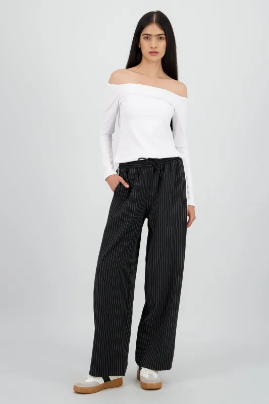 Pantalon amplio det raya a contraste sold by Shasa