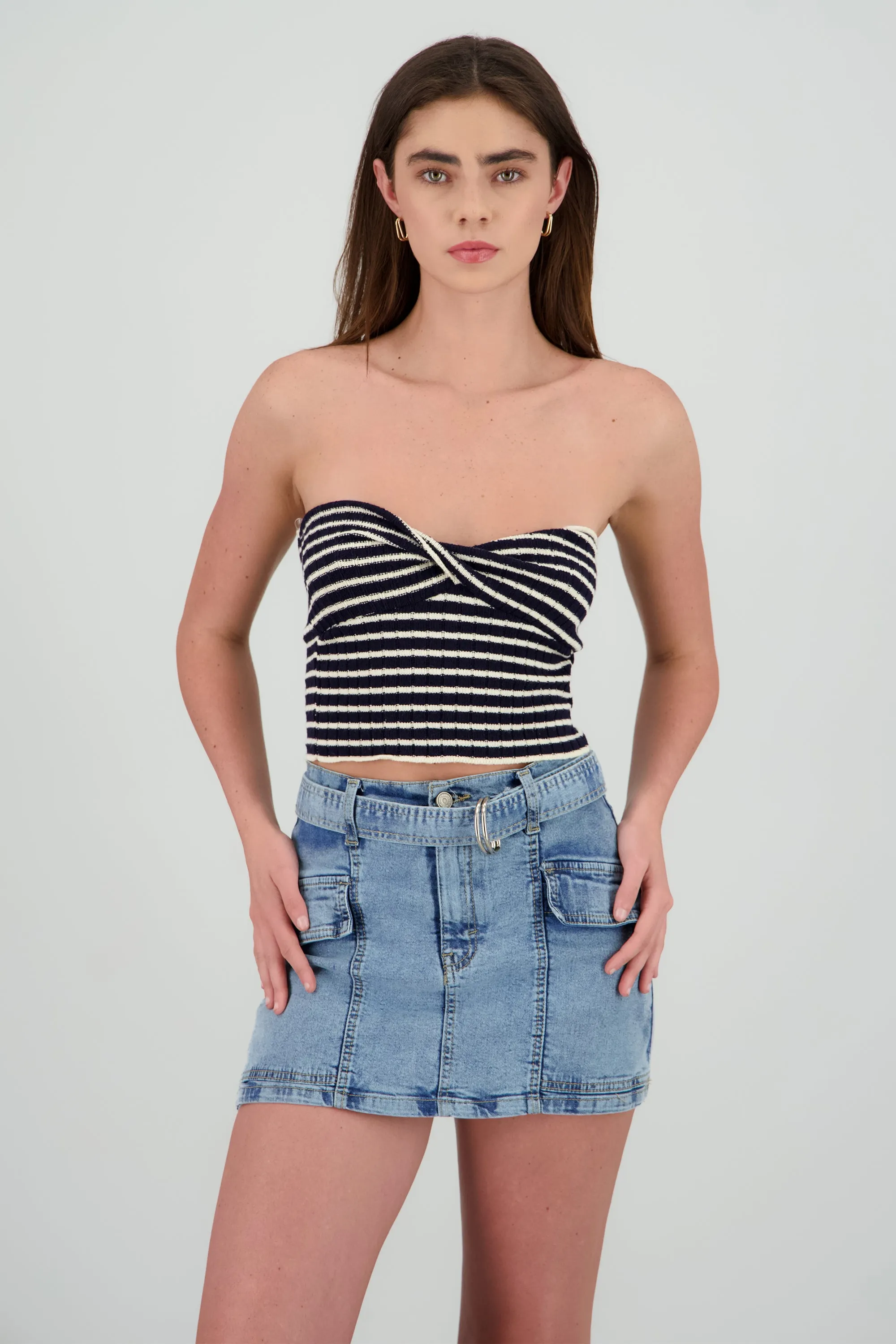 Top strapless detalle escote sold by Shasa product image thumbnail 2