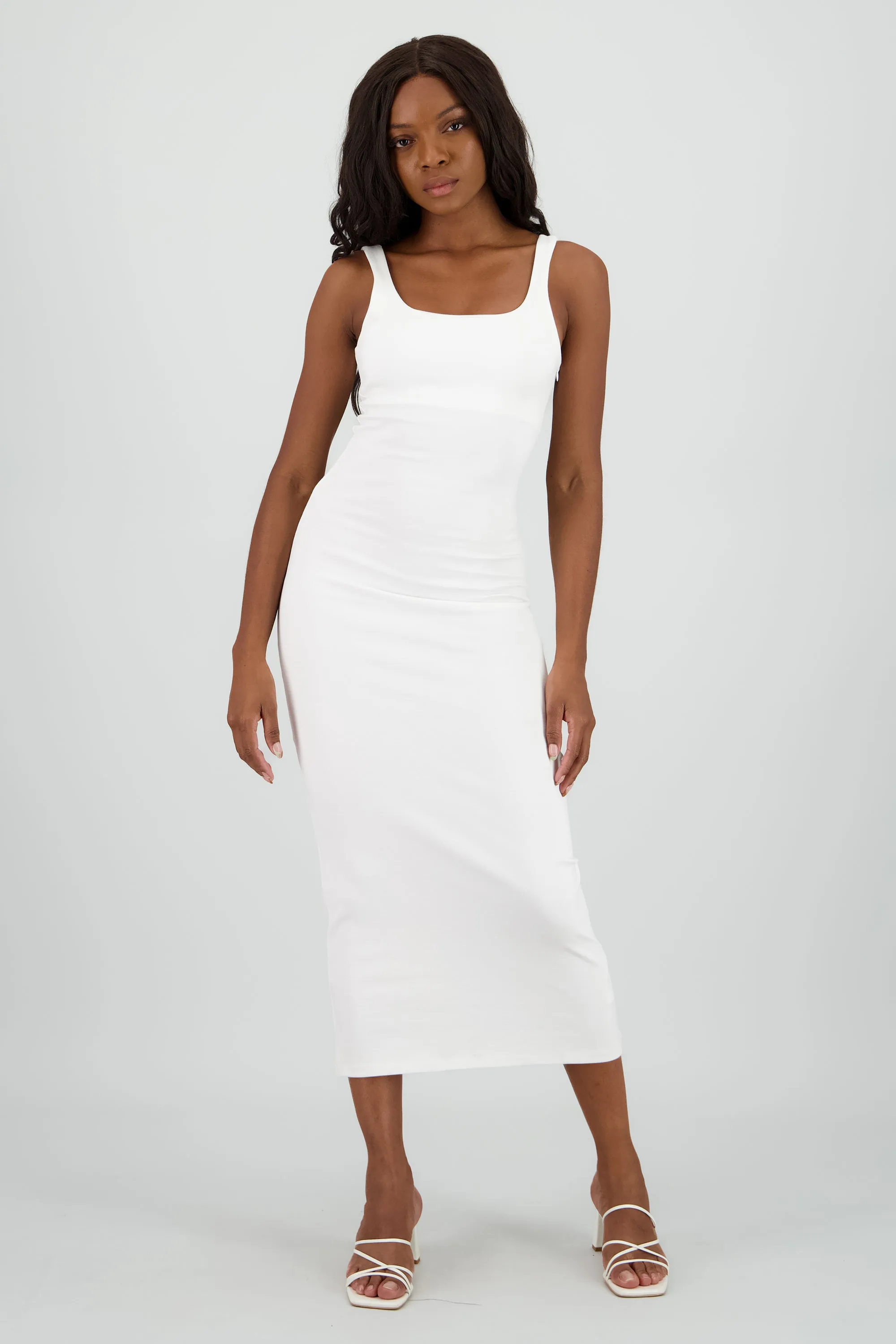 Vestido maxi entallado escote cuadrado sold by Shasa product image thumbnail 2