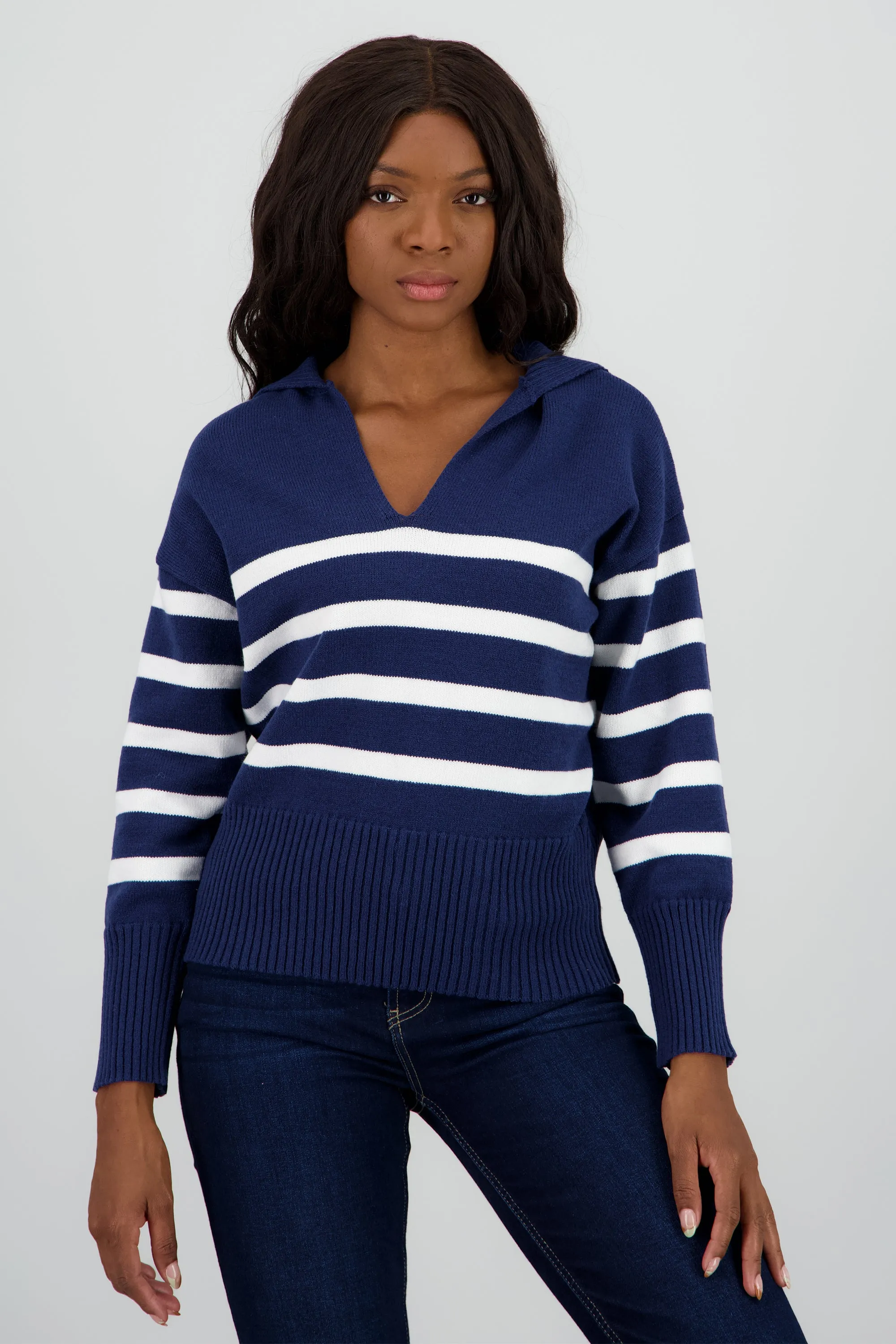 Suéter cuello polo rayas sold by Shasa