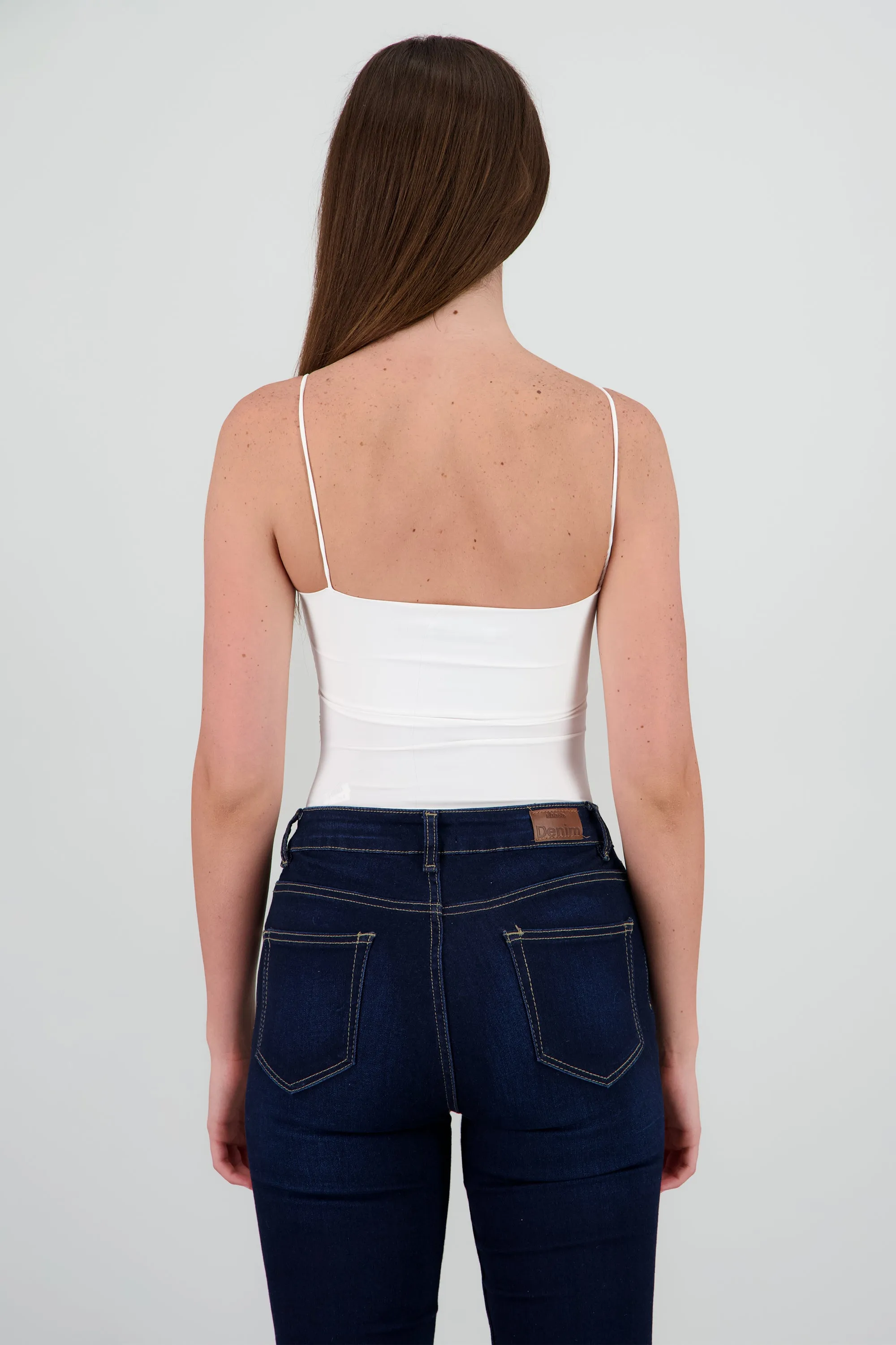 Top de tirantes con copas liso sold by Shasa product image thumbnail 4