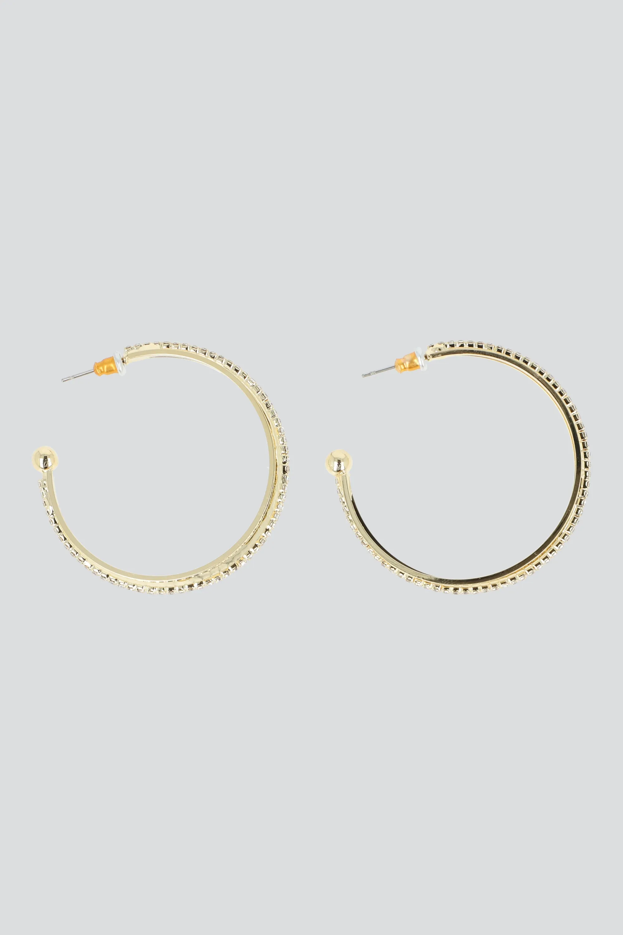 ARRACADAS LINEAS BRILLOS sold by Shasa