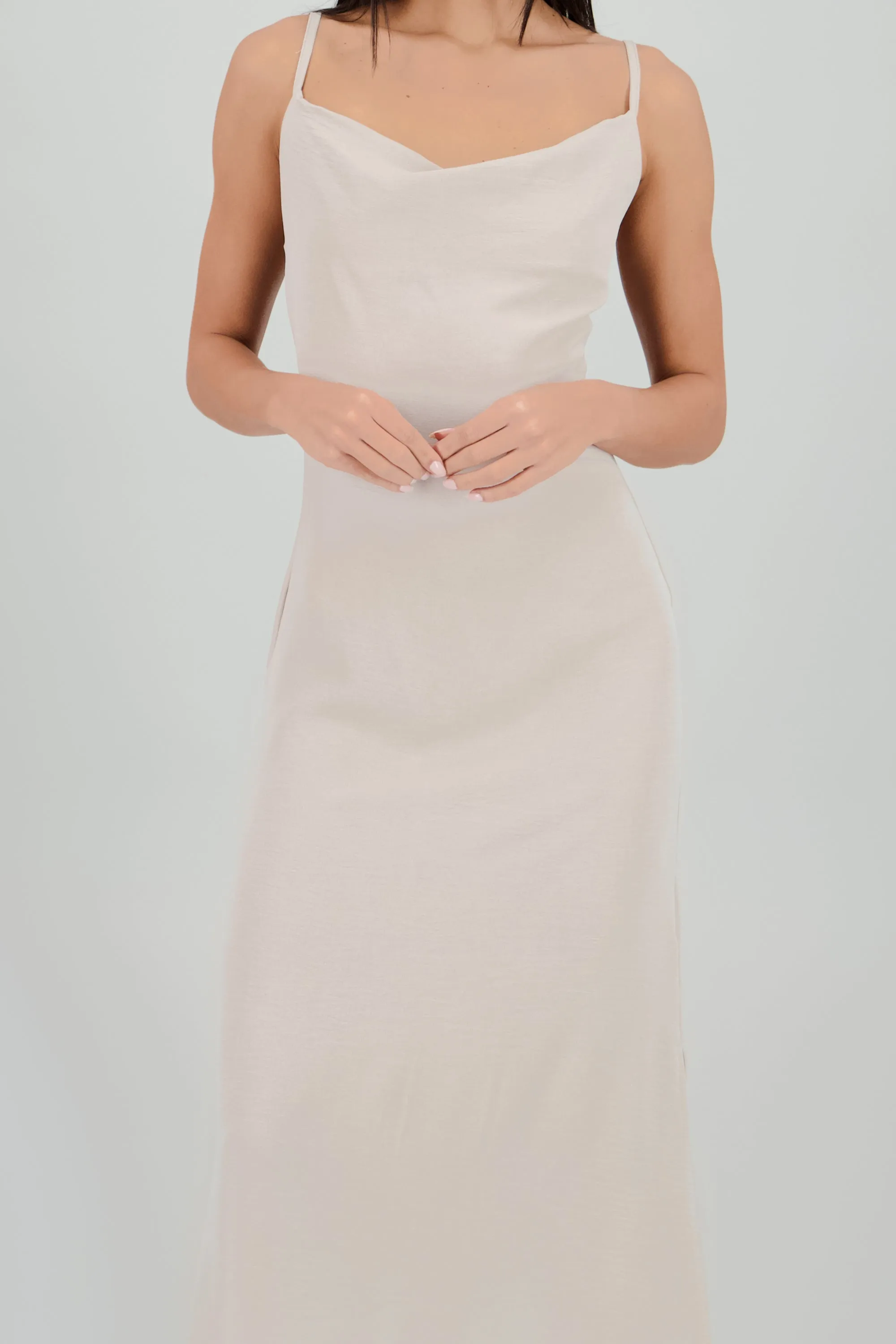 Vestido maxi fluido con tirantes sold by Shasa product image thumbnail 5