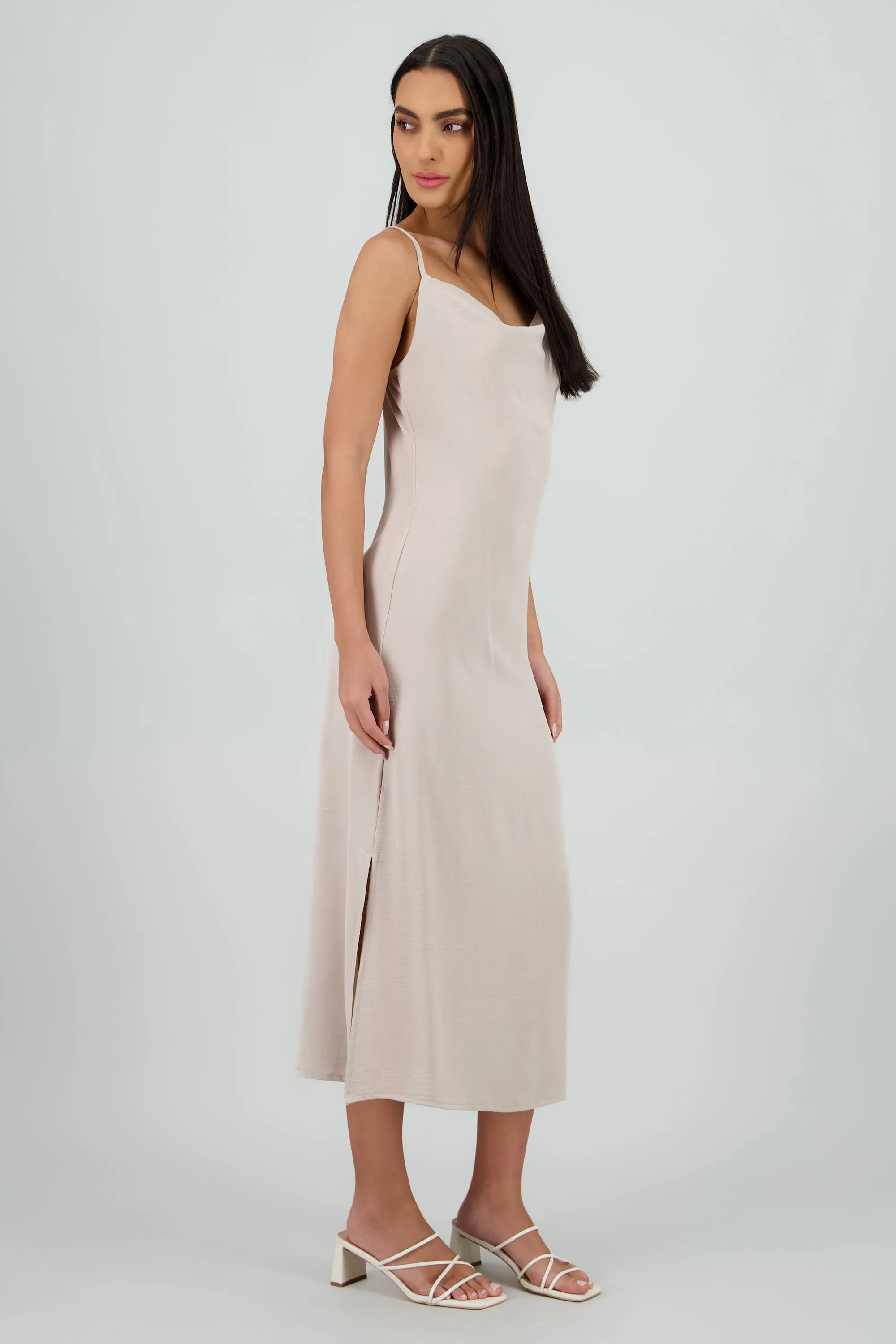 Vestido maxi fluido con tirantes sold by Shasa product image thumbnail 3