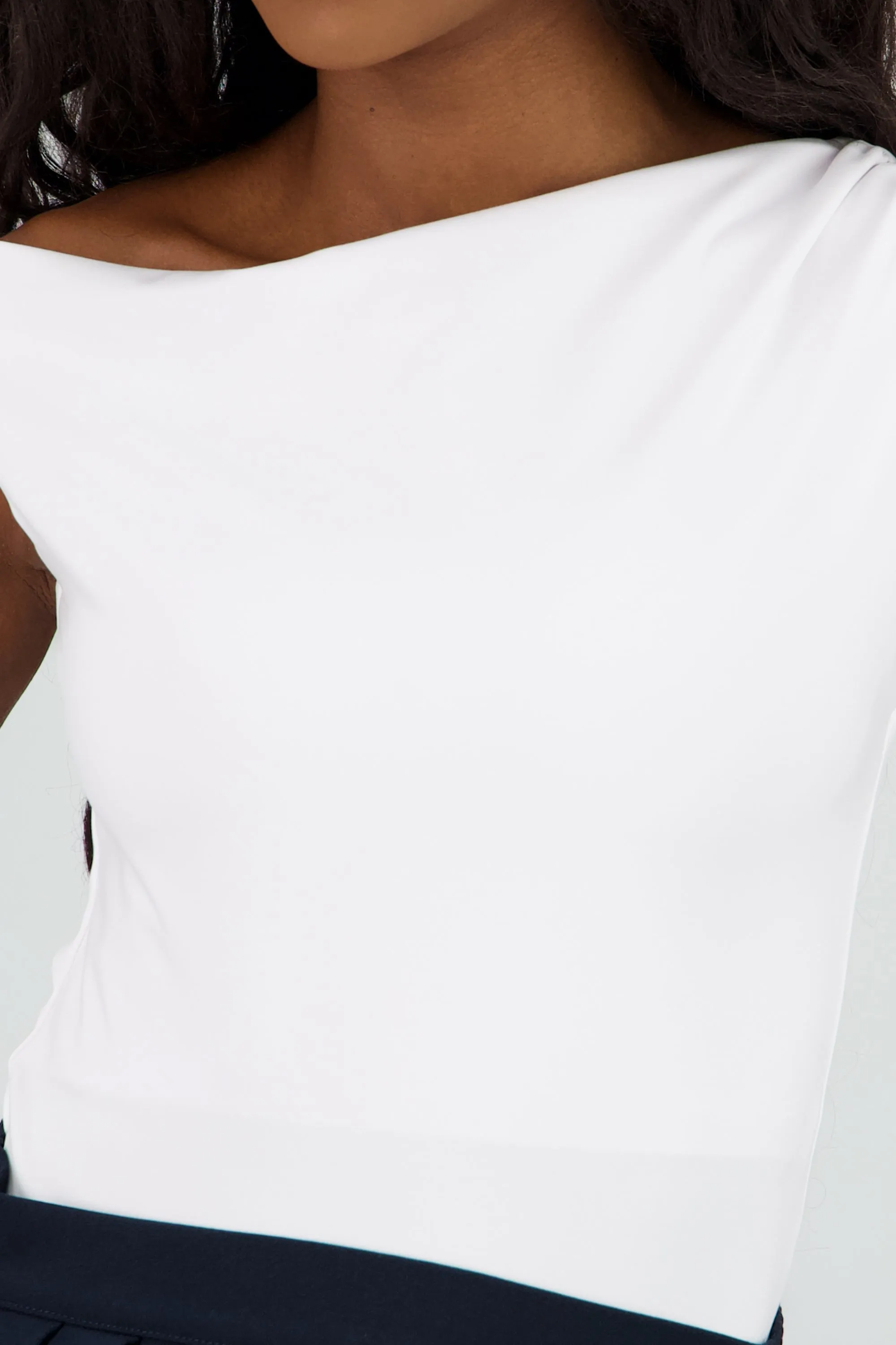 Body tirante asimetrico sold by Shasa product image thumbnail 5