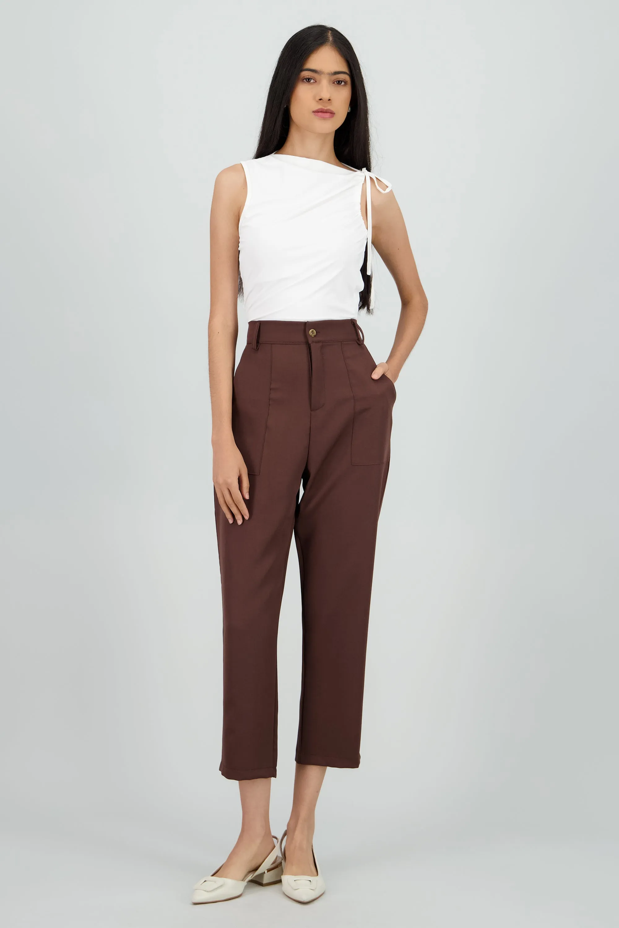 Pantalón Cintura Alta Capri Bolsas sold by Shasa