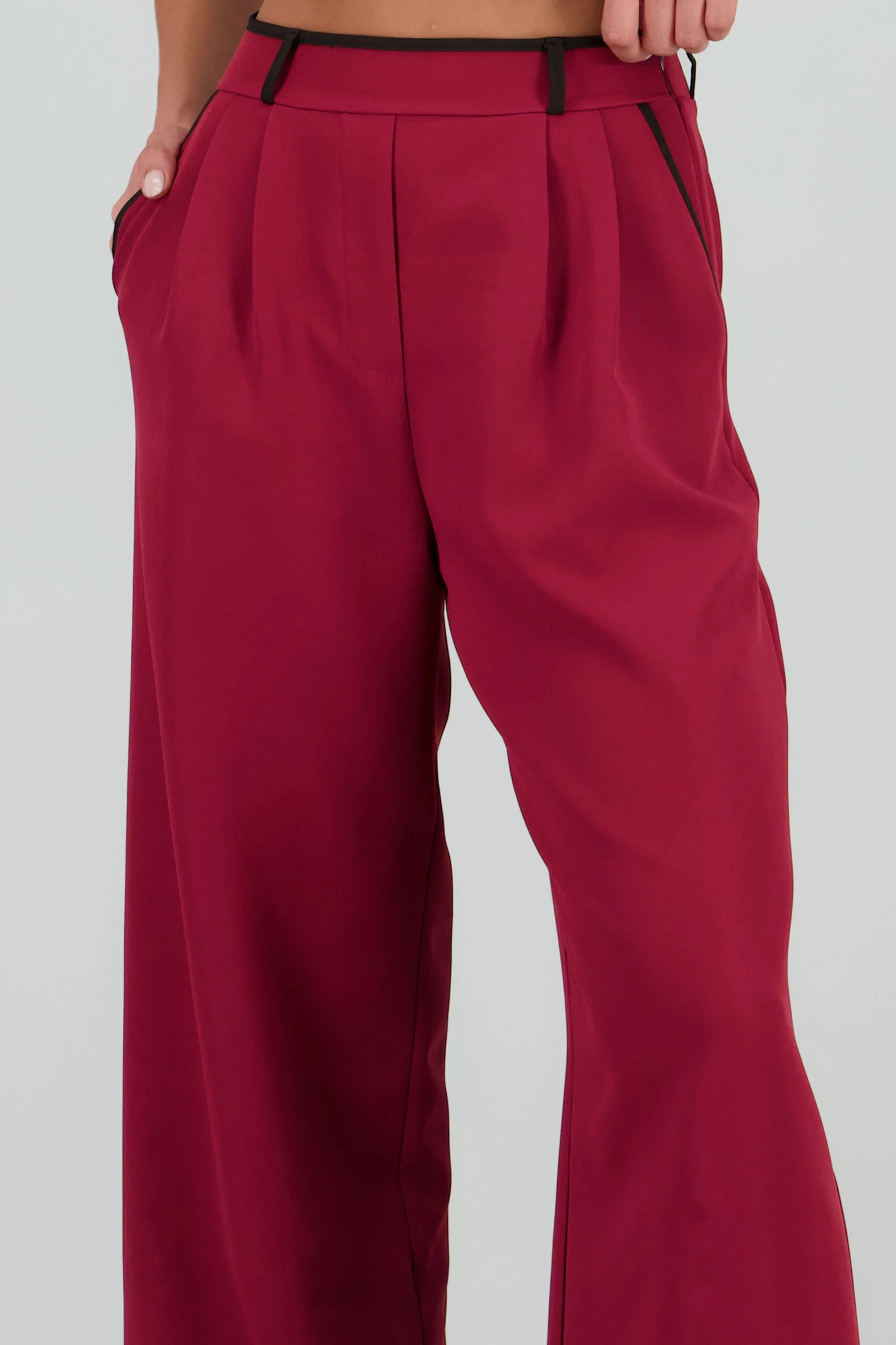 Pantalon sastre con pinza detalle contraste Hyp sold by Shasa product image thumbnail 5