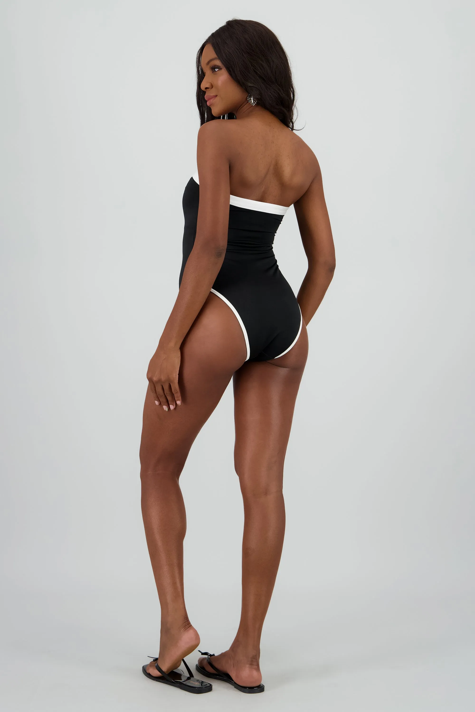 Traje de baño straples liso contrates sold by Shasa product image thumbnail 4