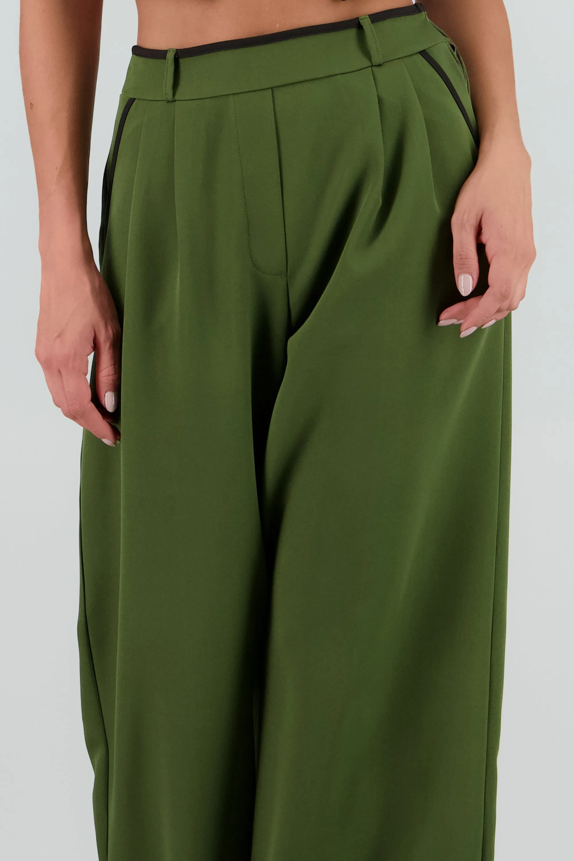 Pantalon sastre con pinza detalle contraste Hyp sold by Shasa product image thumbnail 5