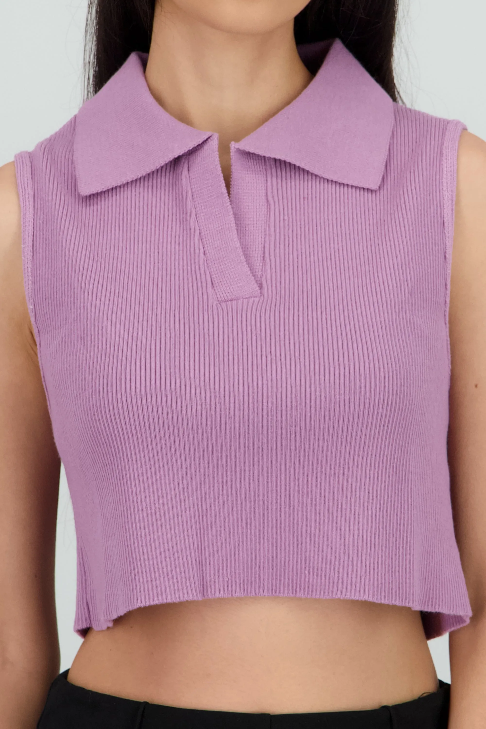 Top crop liso cuello polo sold by Shasa product image thumbnail 5