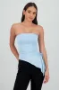 Top con jareta strapless liso sold by Shasa