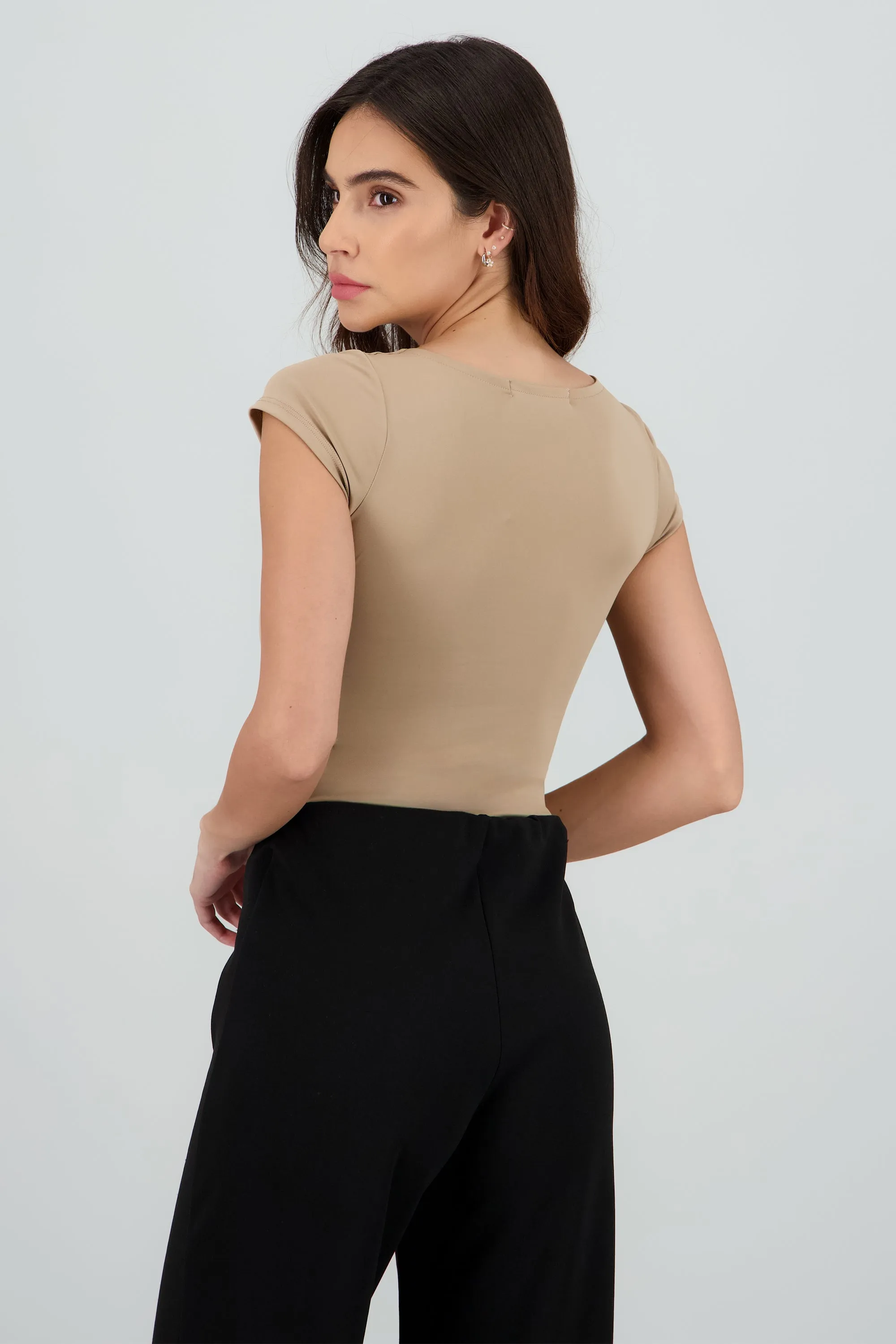 Bodysuit escote cuadrado sold by Shasa product image thumbnail 4