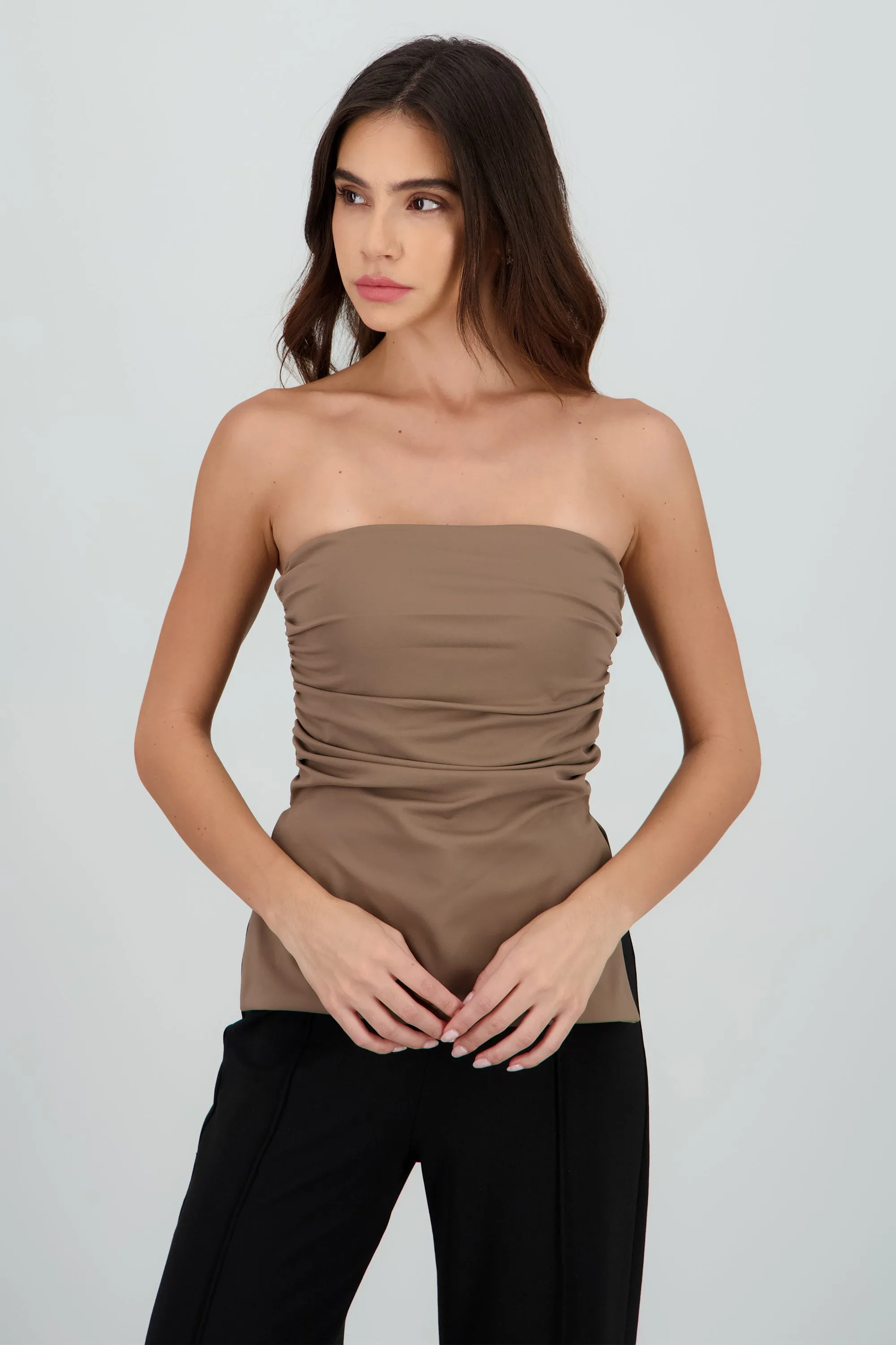 Top tubo drapeado con aberturas en costados sold by Shasa product image thumbnail 2