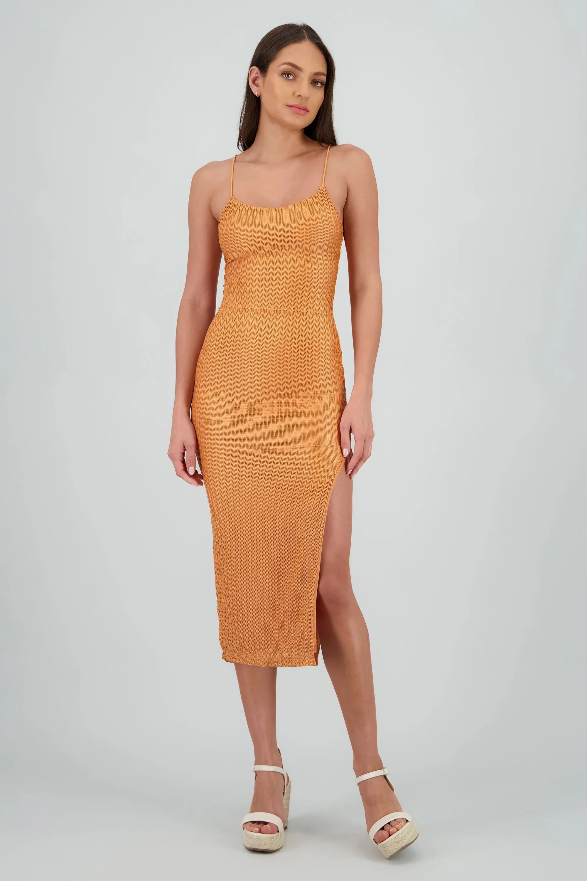 Vestido maxi red textura sold by Shasa product image thumbnail 2