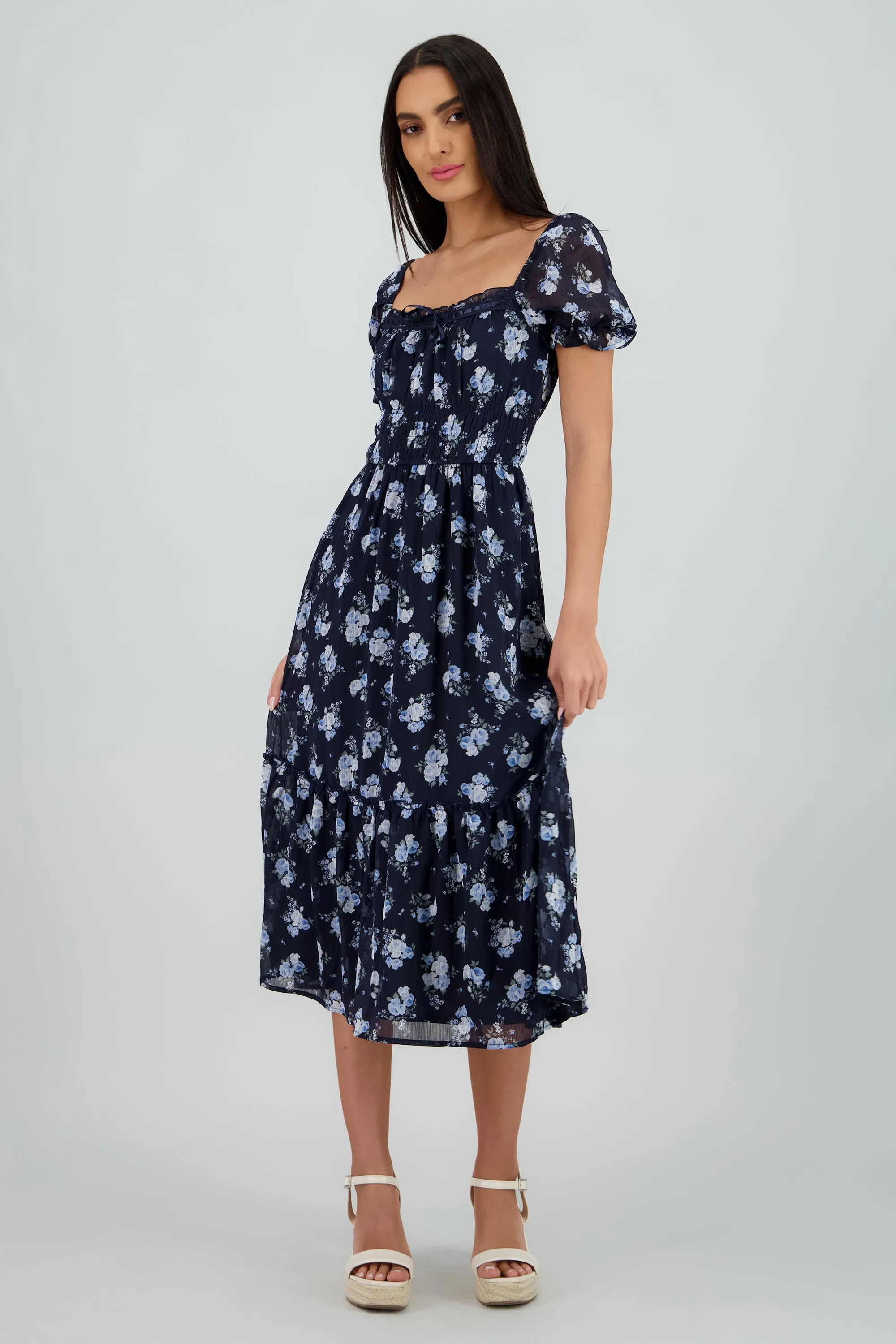 Vestido maxi escote cuadrado sold by Shasa