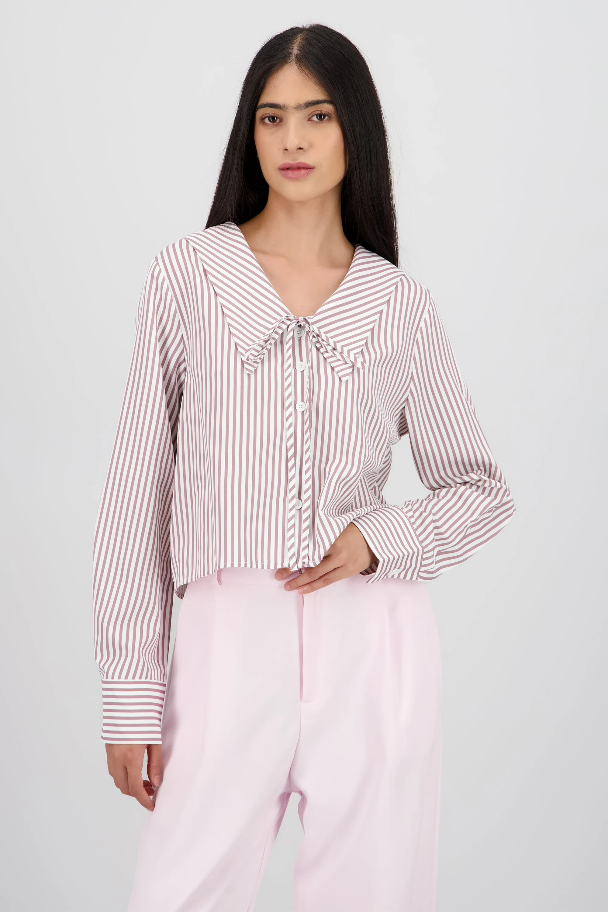 Blusa cuello bobo estampado rallas sold by Shasa