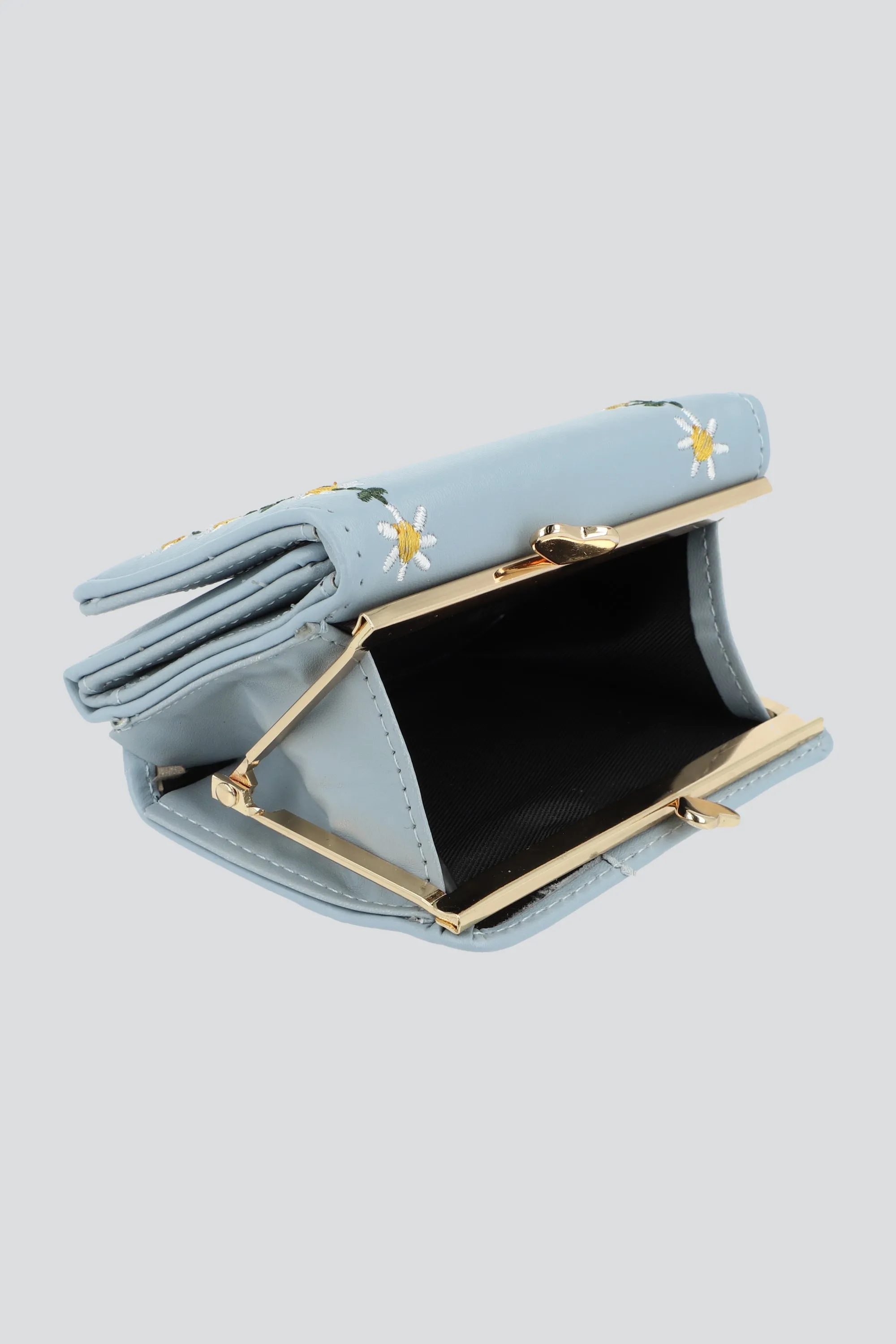 Cartera margaritas bordadas sold by Shasa product image thumbnail 3