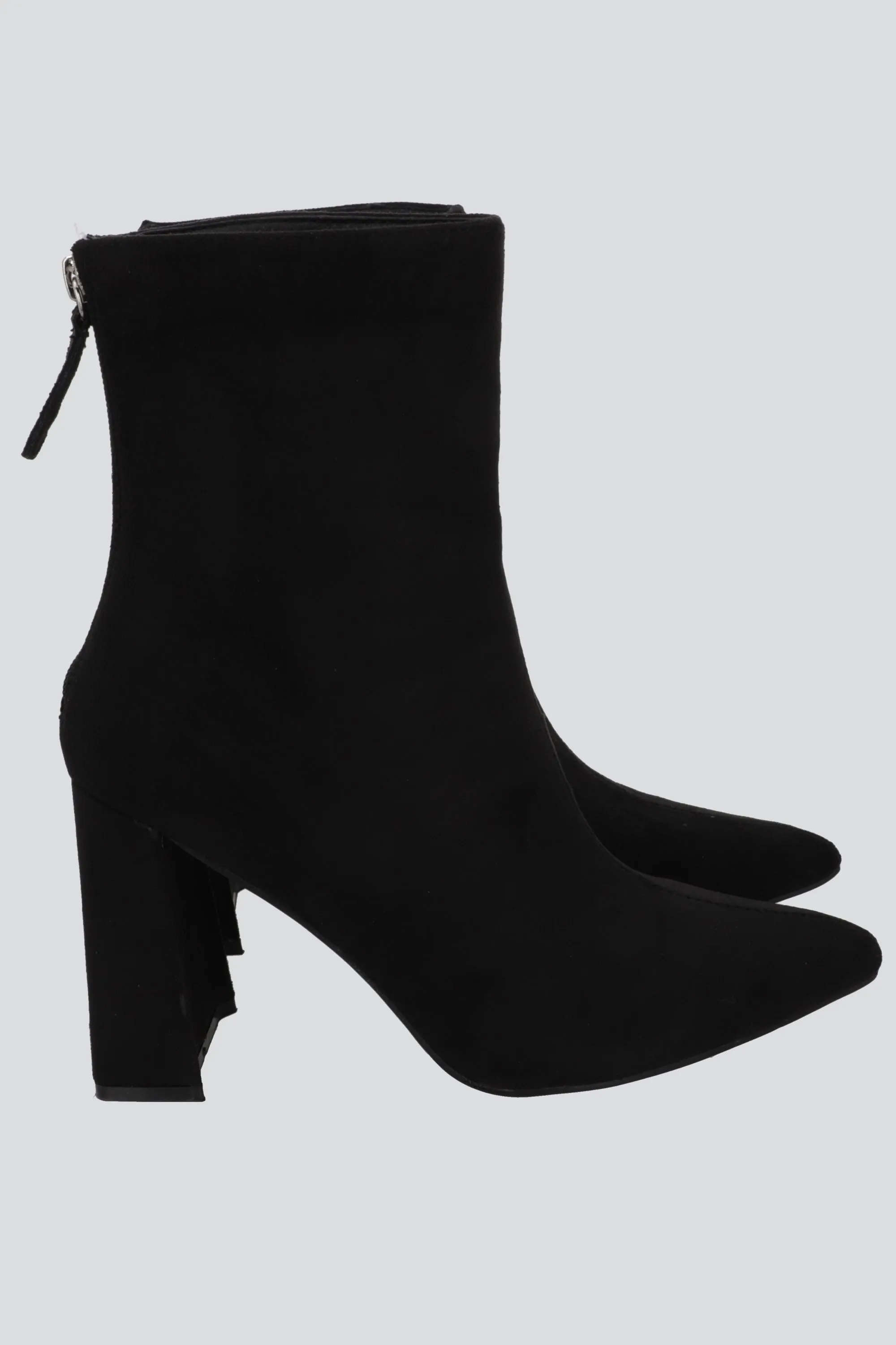 Botin sencillo suede sold by Shasa product image thumbnail 2